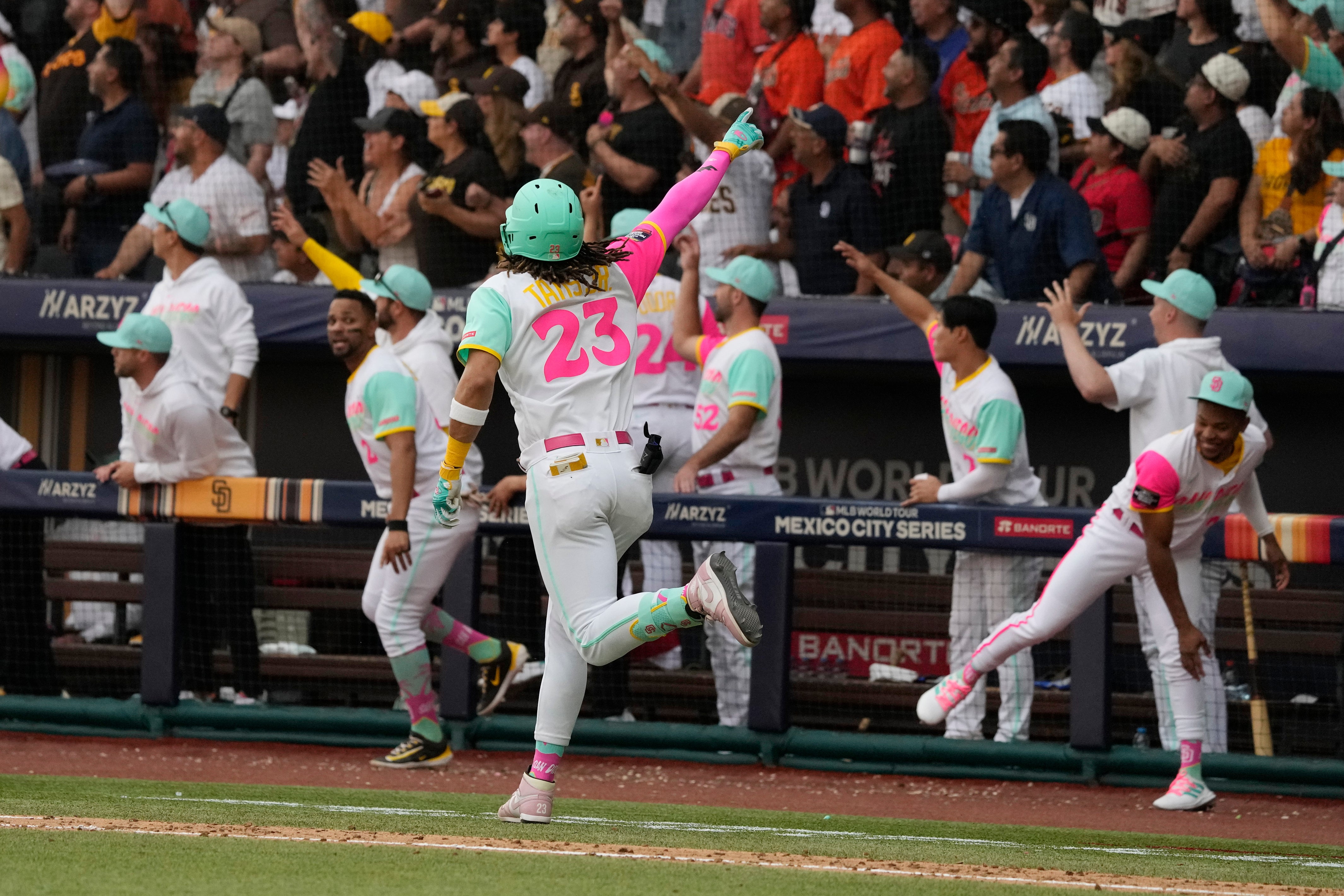 Giants Padres Baseball