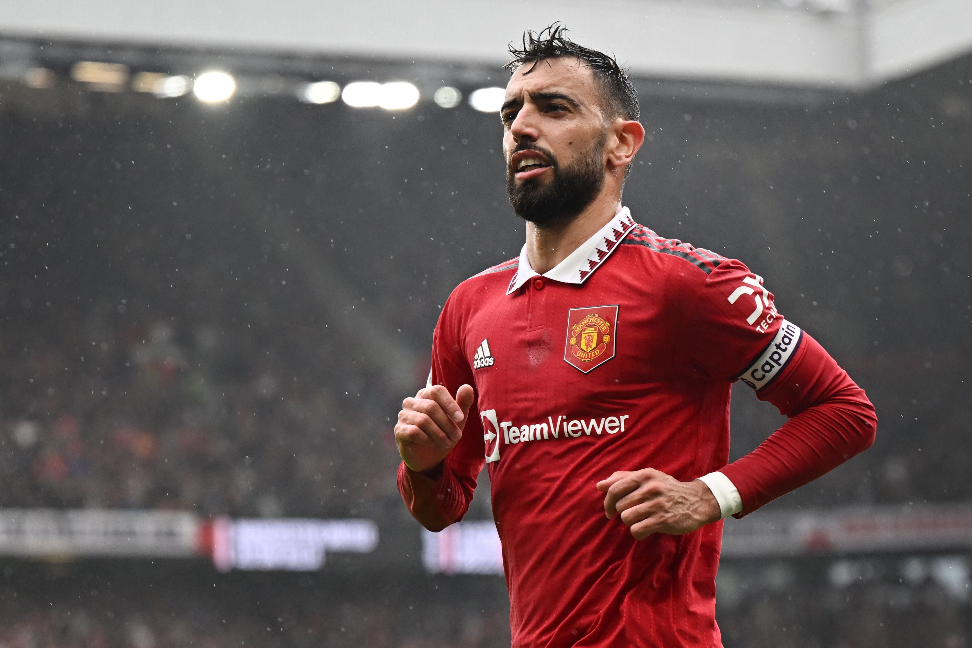 Bruno Fernandes celebrates after scoring Manchester United’s winning goal