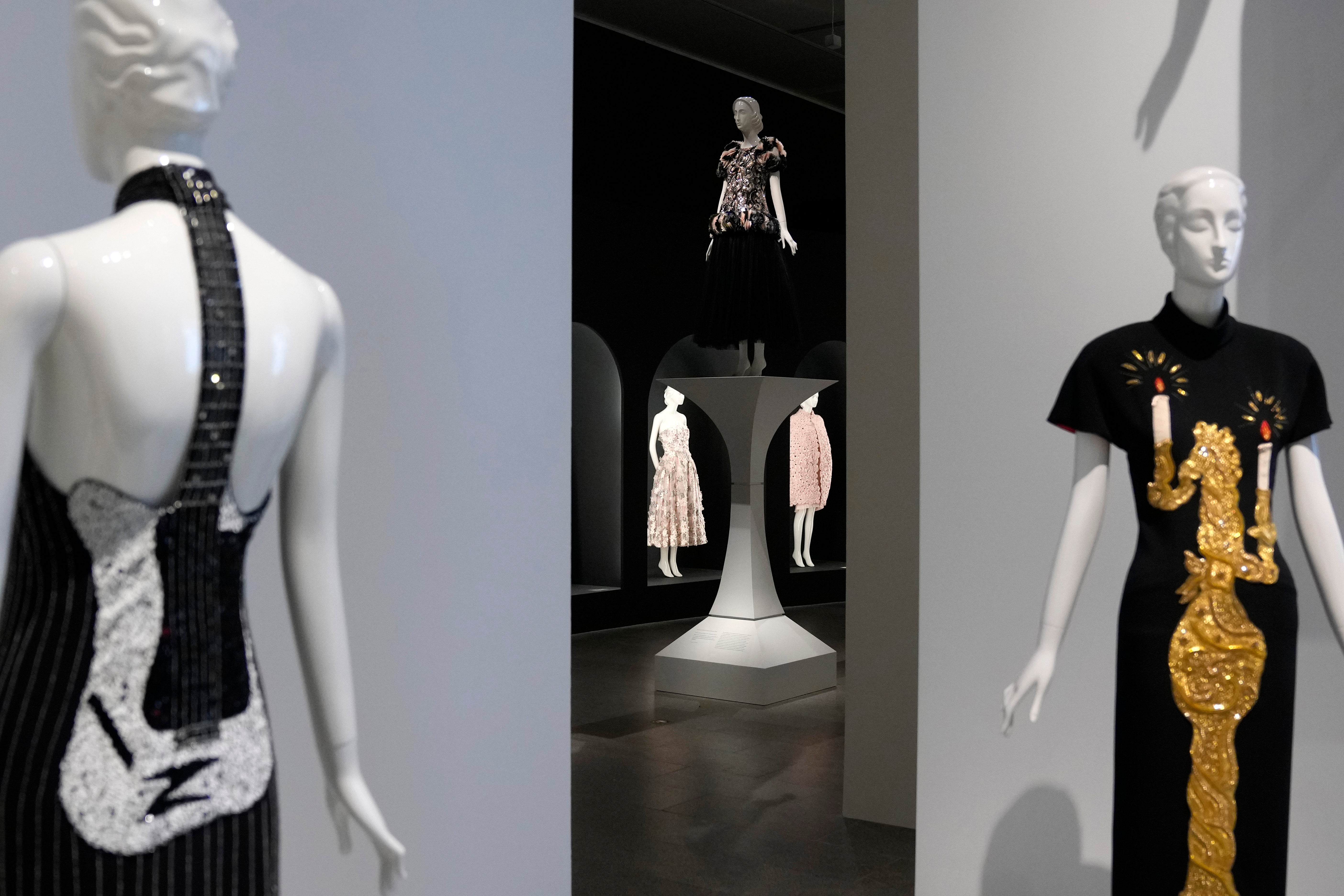 "Karl Lagerfeld: A Line of Beauty" MET Museum Exhibition