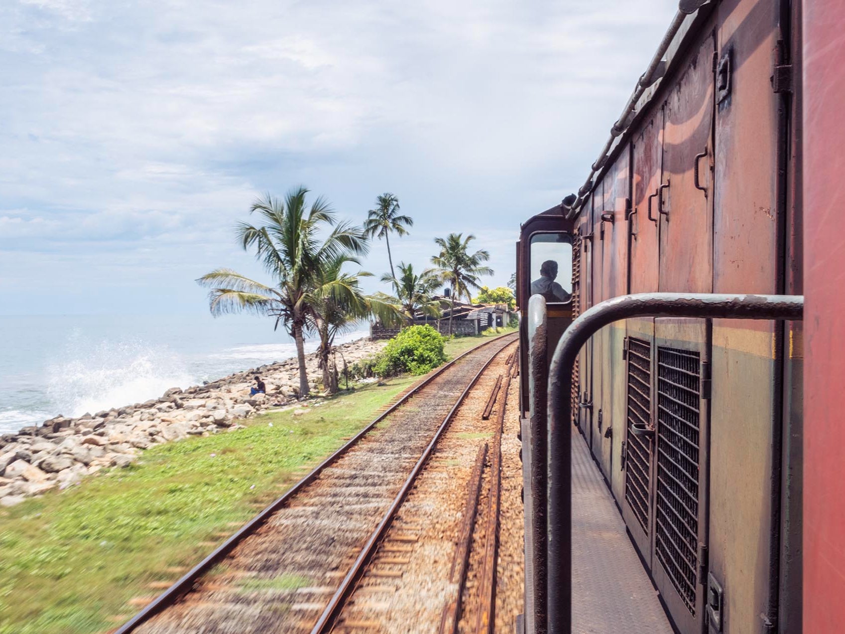 Travel by train: see more of Sri Lanka