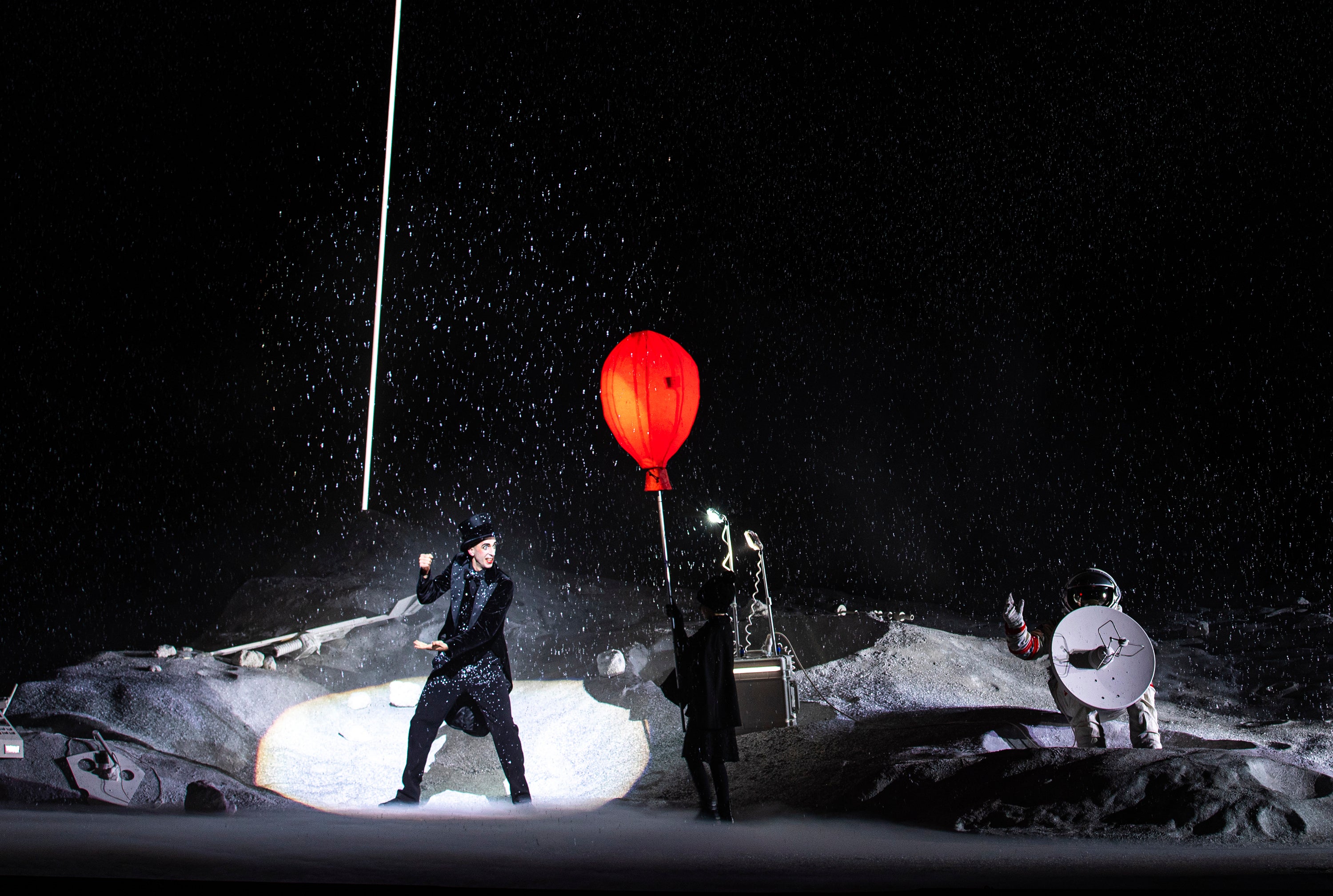 Opera-Boheme in Space