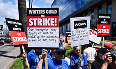 Saturday Night Live shuts down due to writers strike