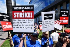 Saturday Night Live shuts down due to writers strike