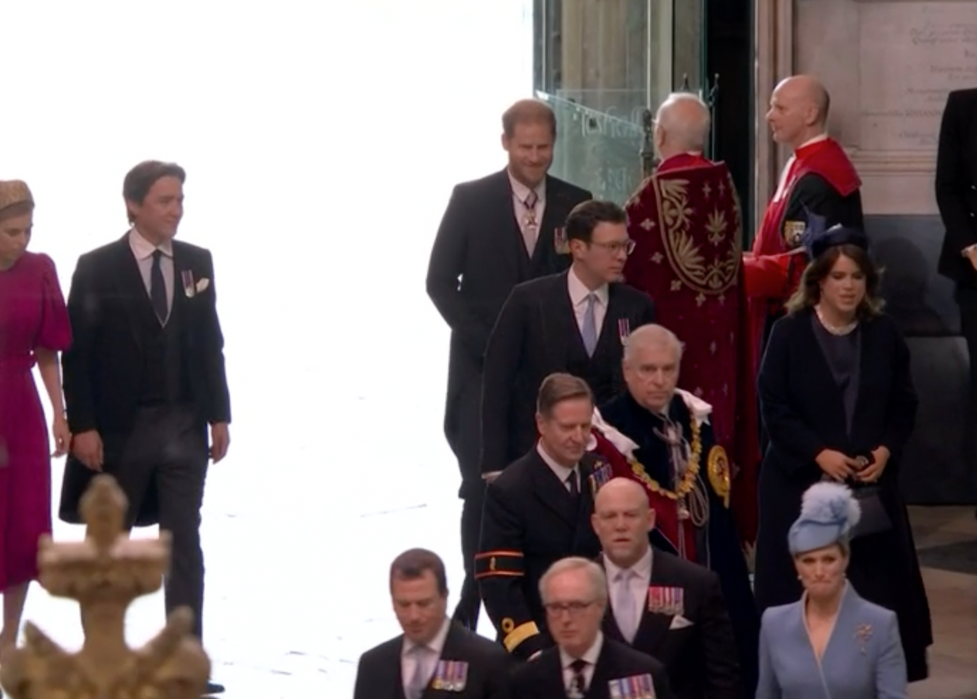 A solo Prince Harry arrived at the Abbey at around 10.40am