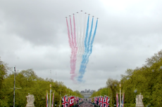 Coronation military flypast over Buckingham Palace scaled back due to bad weather