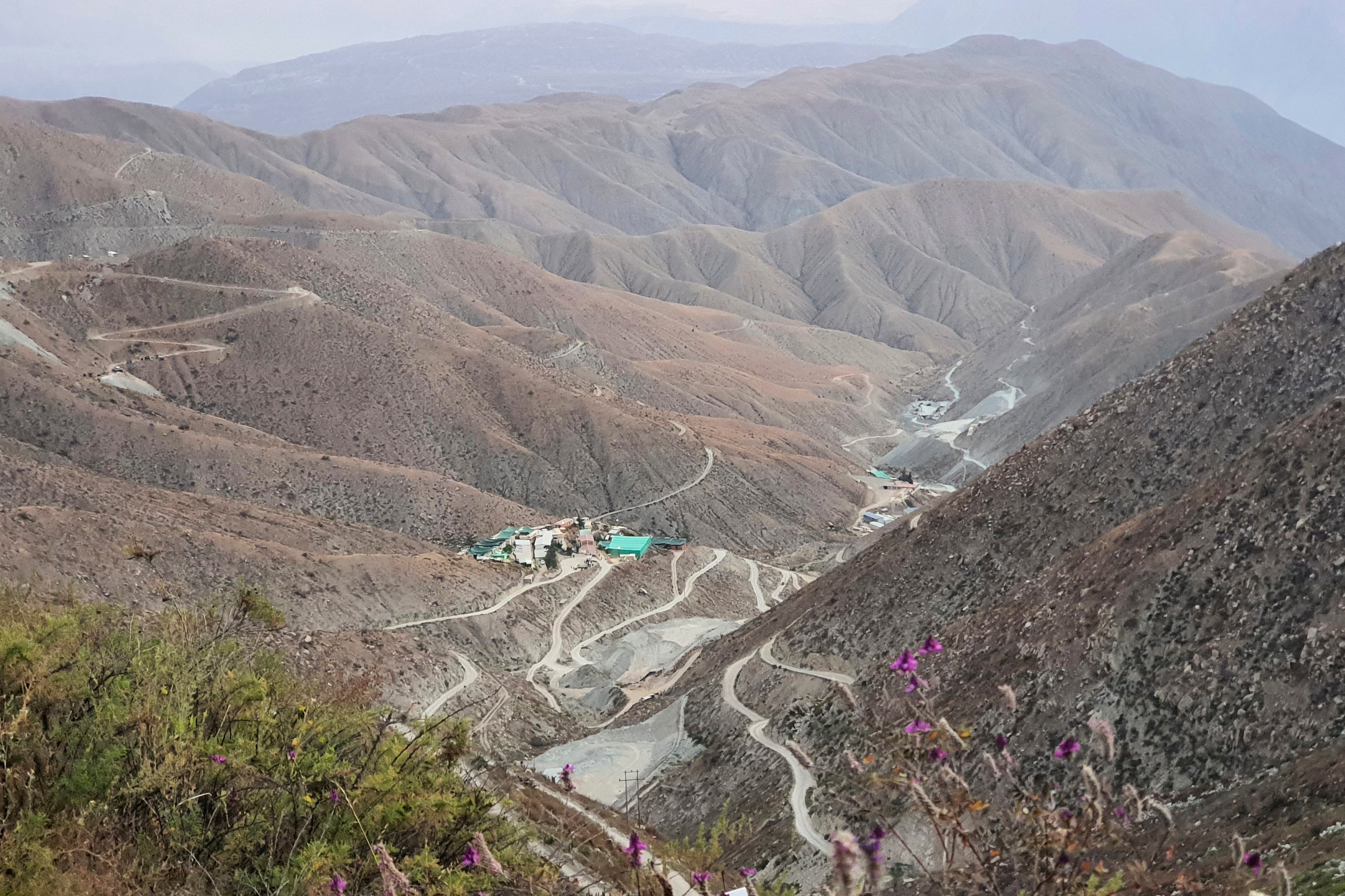 File. View of the sermigold mine in Arequipa, Peru