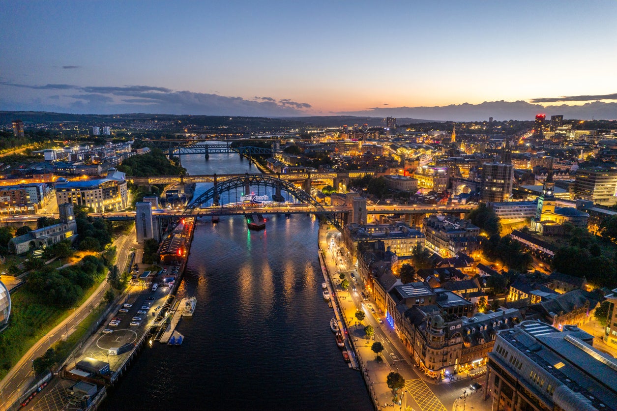 A view of the Tyne River and its iconic bridge