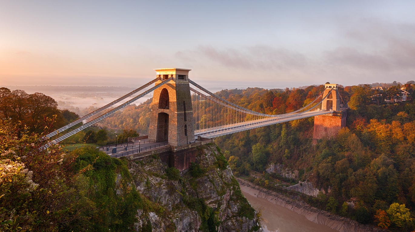 Clifton Suspension Bridge on an autumn morning