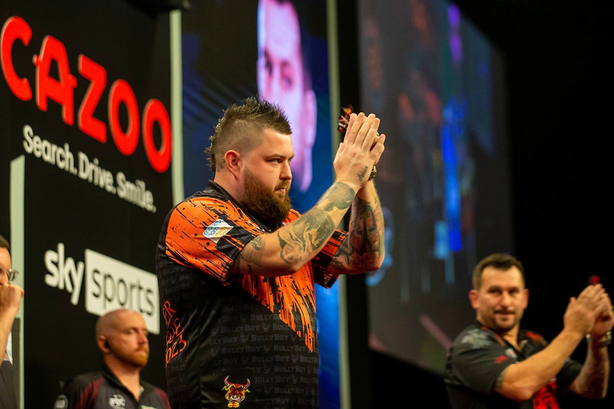 Michael Smith won a third successive night in the Premier League (Simon O’Connor/PDC)