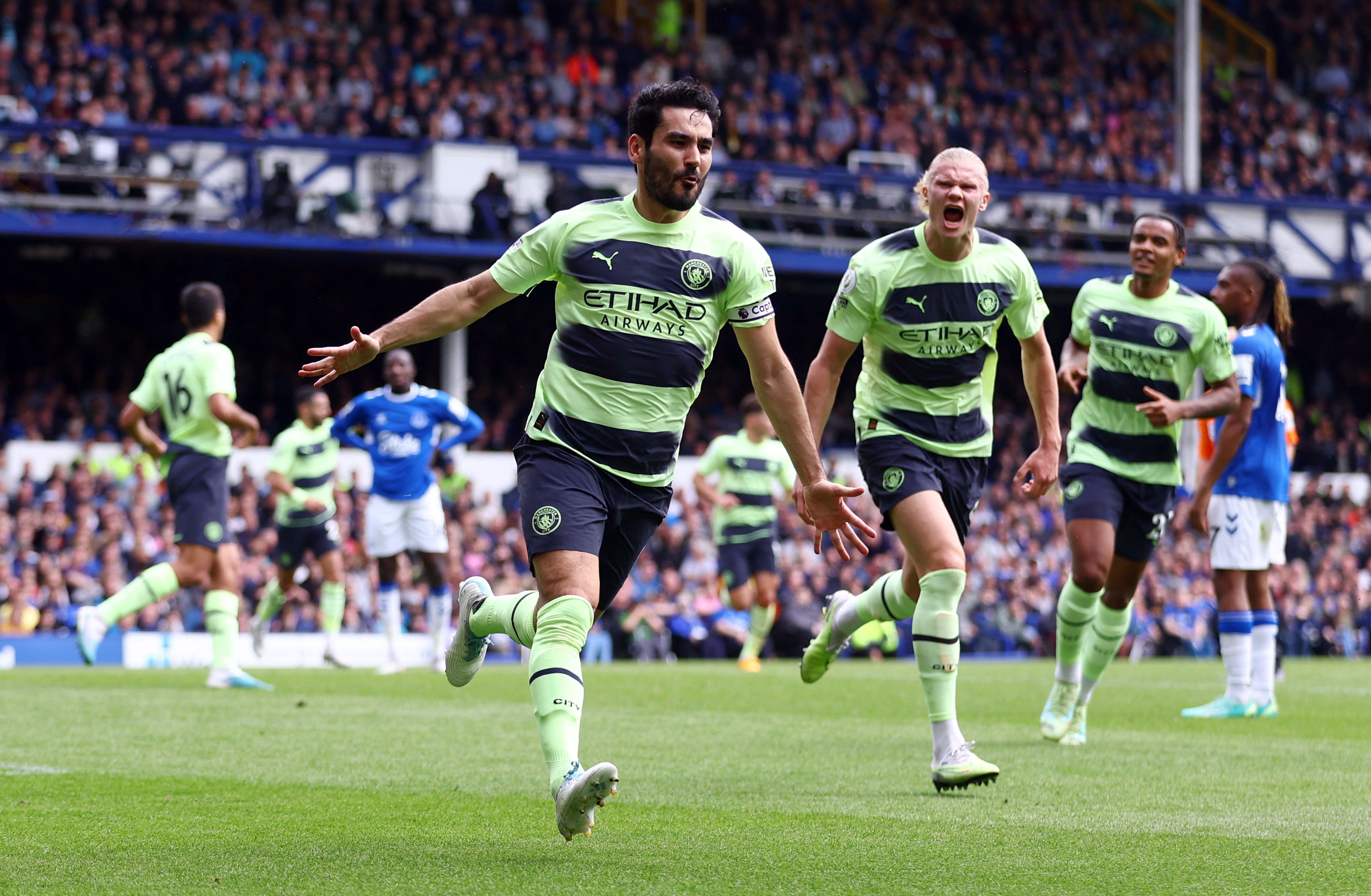 Ilkay Gundogan inspire Man City to victory