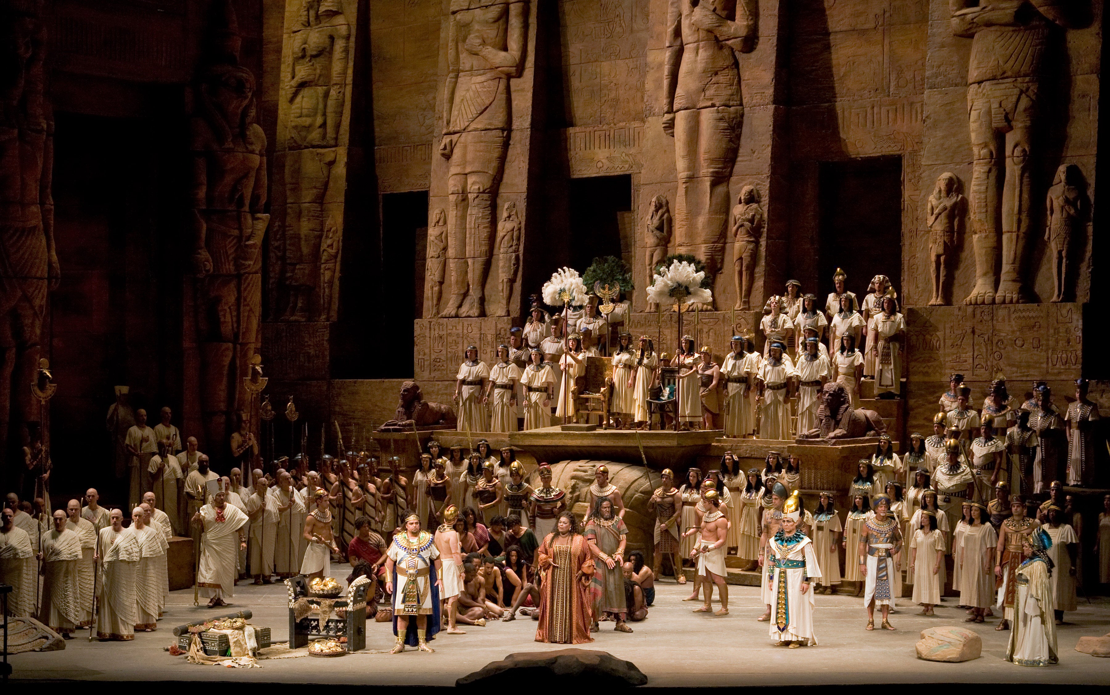 Met Opera-Opulent Aida