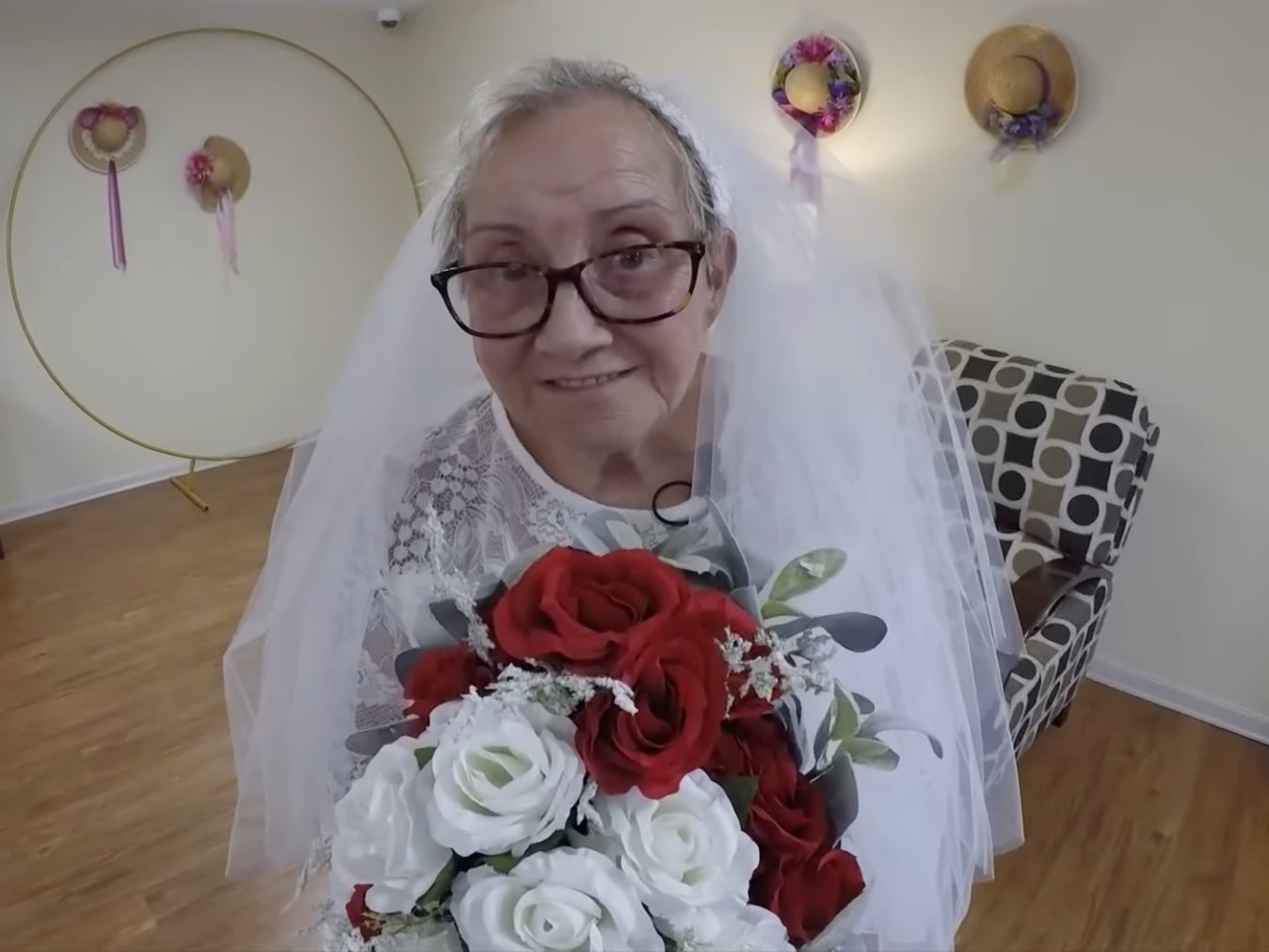 Dorothy Fideli married herself at the age of 77