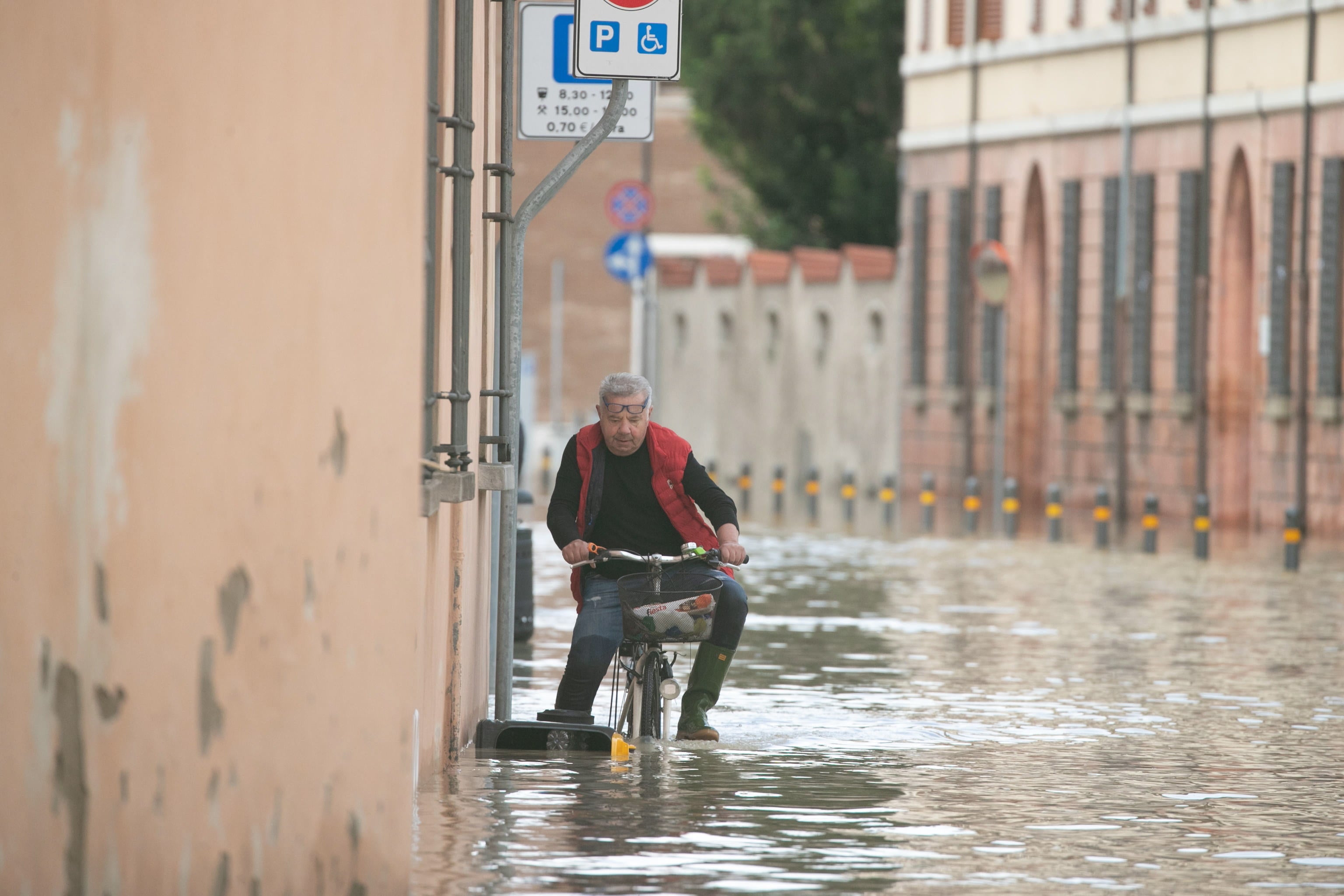 Parts of Ravenna remain under a meter of water