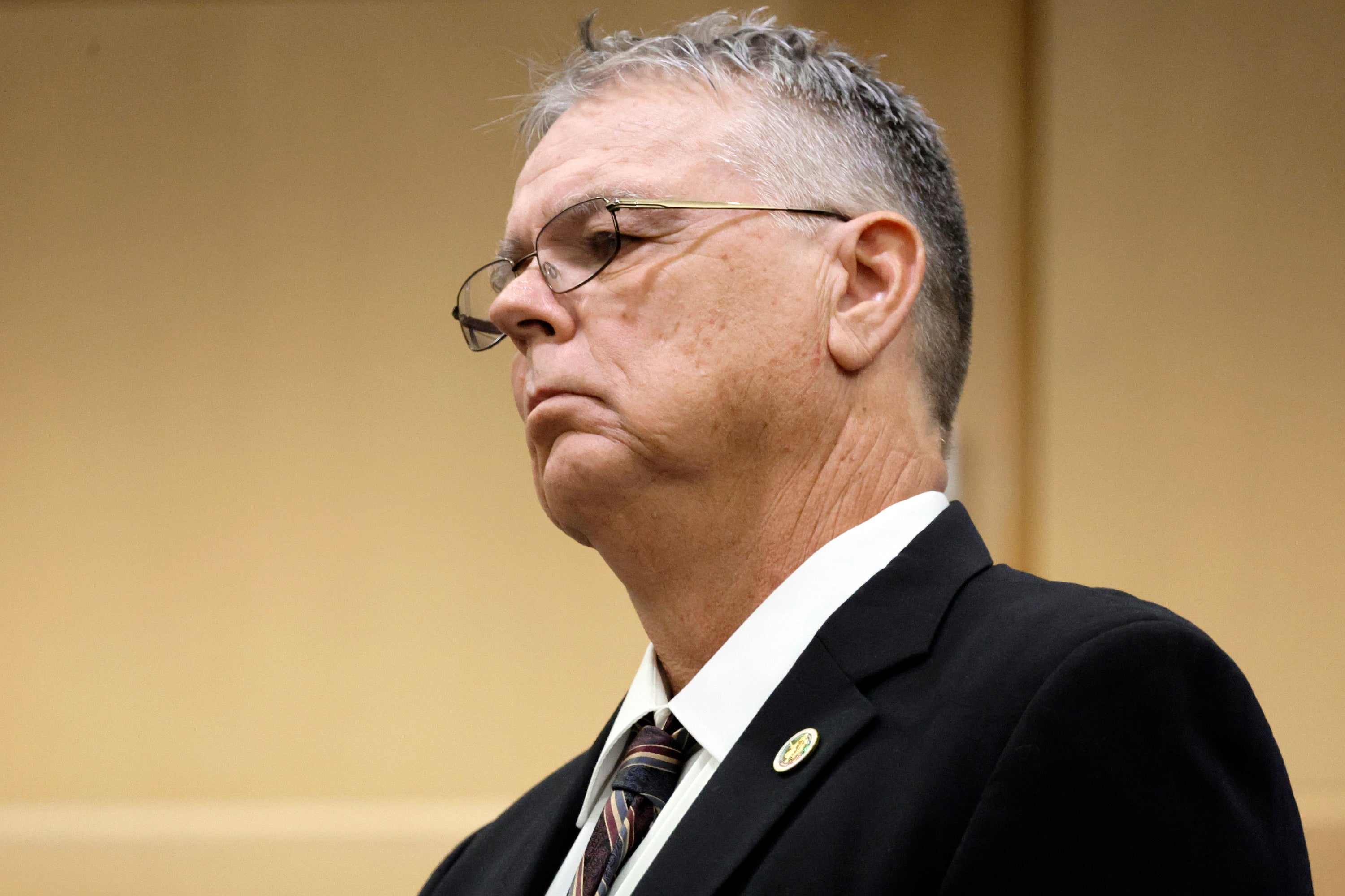 Scot Peterson is seen in court