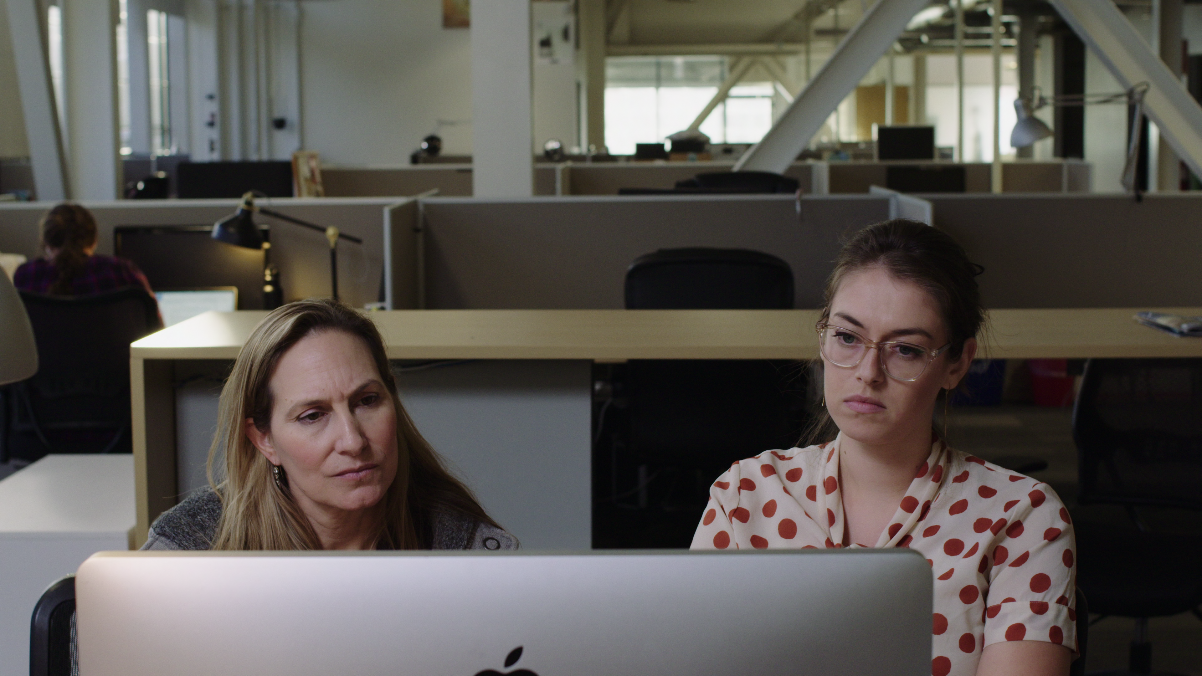 Rachel de Leon and her editor Amanda Pike (left)