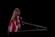 Taylor Swift fans think she discreetly introduced her 11th album on Eras tour