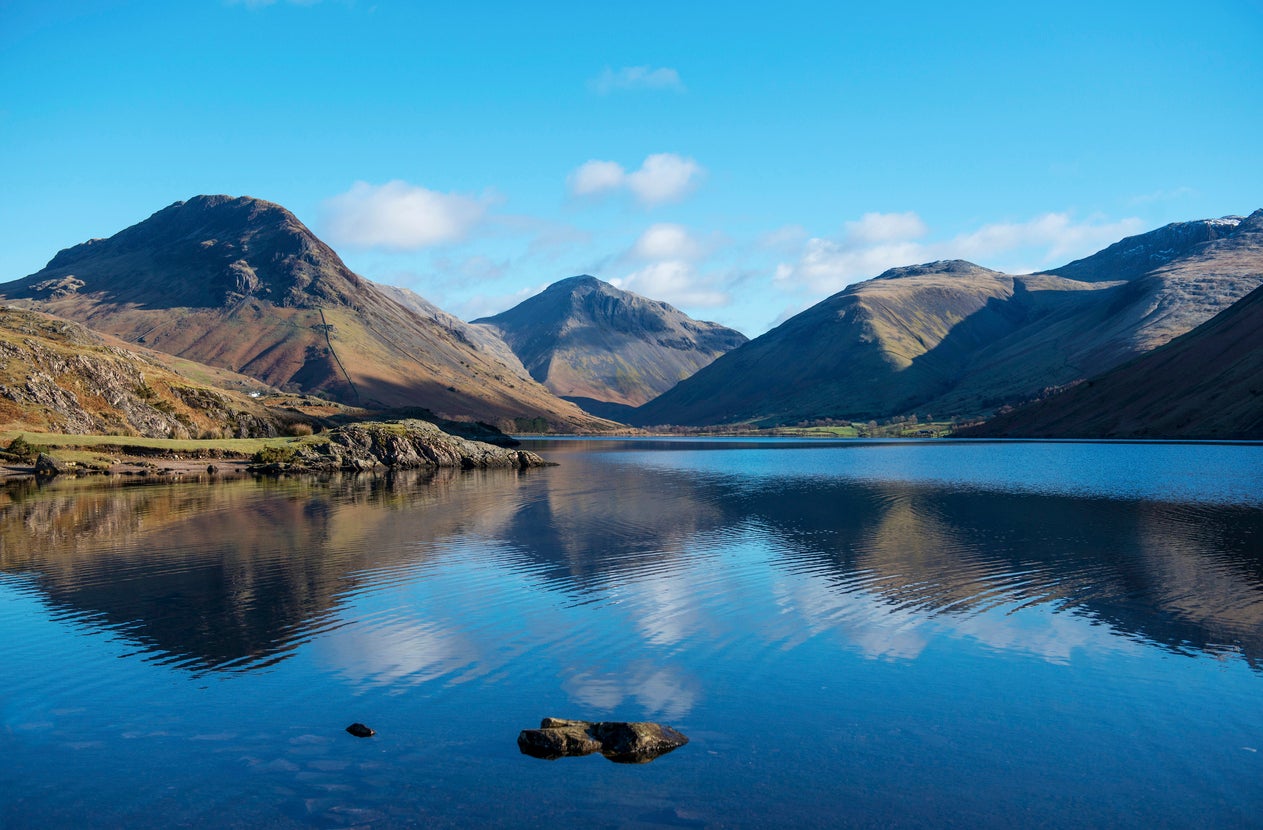 The mountains at Wasdale Head look across Wastwater Lake