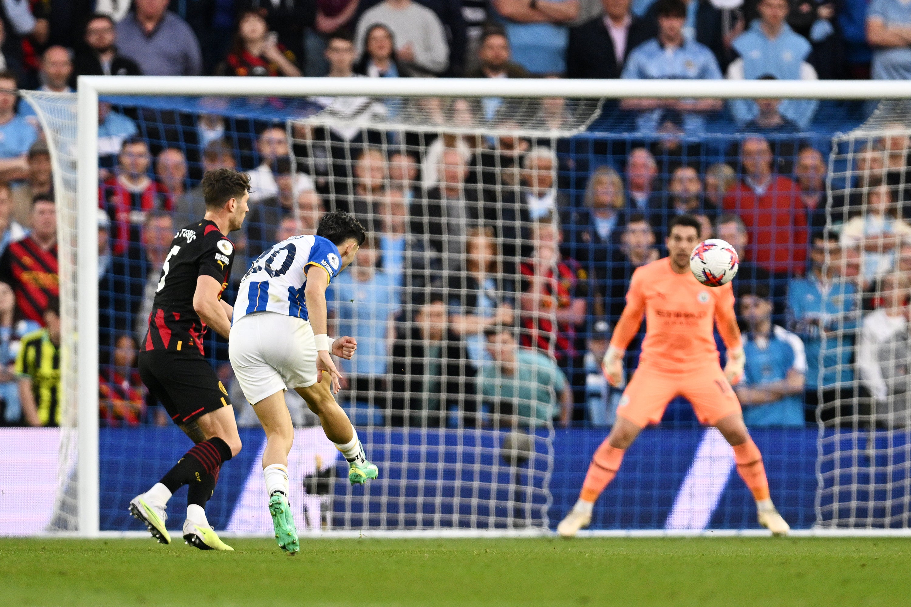 Julio Enciso scores for Brighton