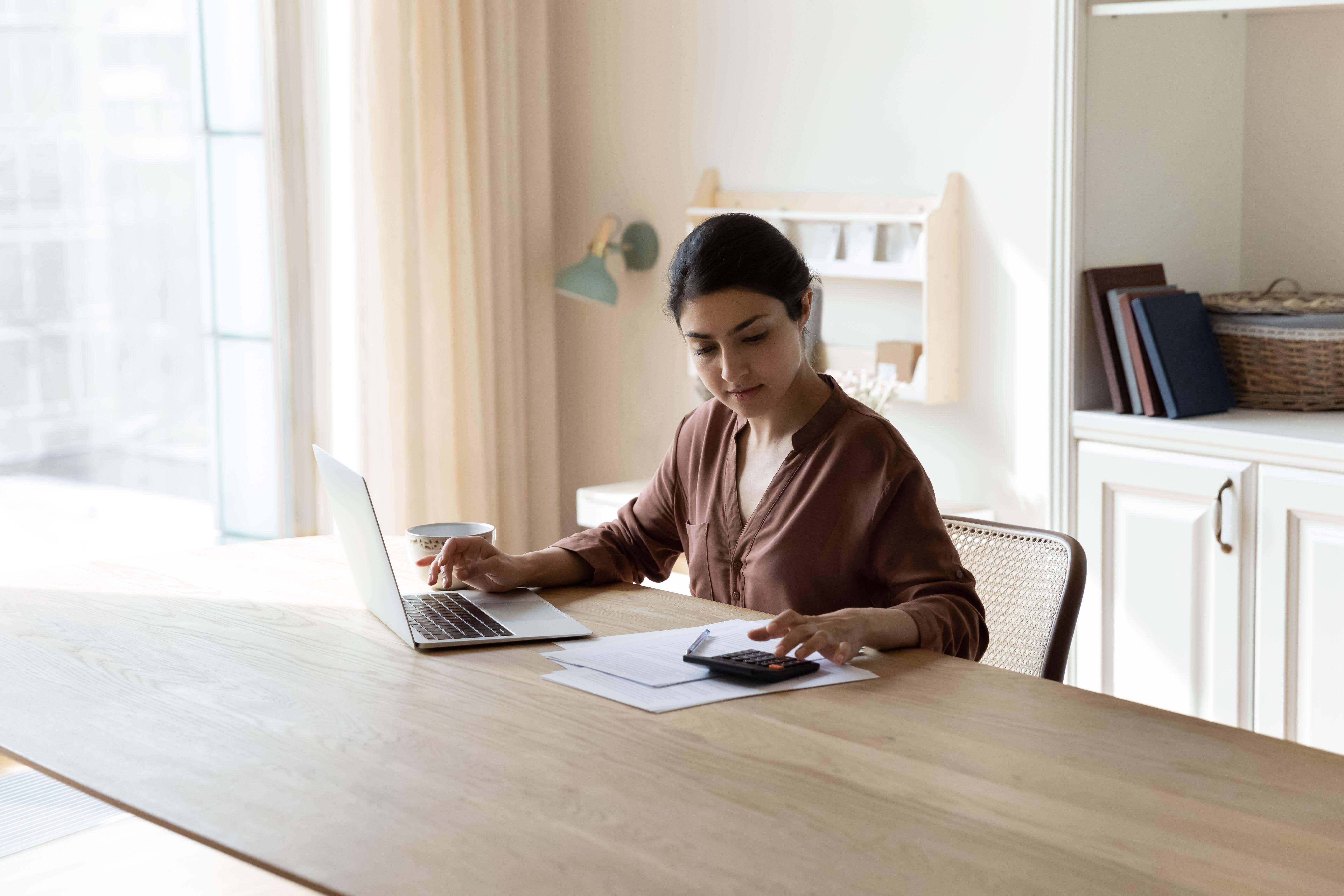 3 questions to ask your employer about financial wellbeing support (Alamy/PA)