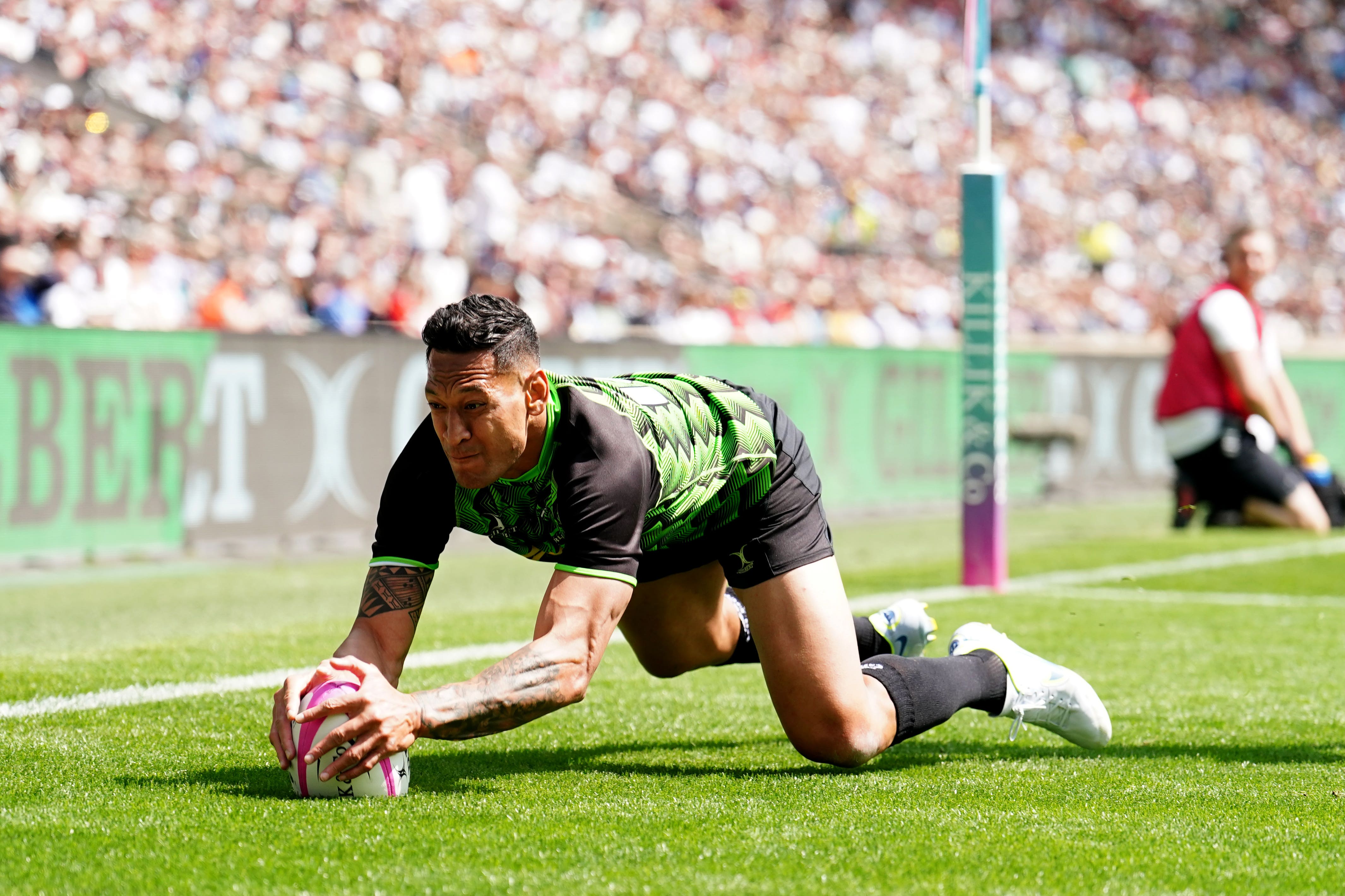 World XV�s Israel Folau scores a try during the Killik Cup match at Twickenham Stadium, London. Picture date: Sunday May 28, 2023.