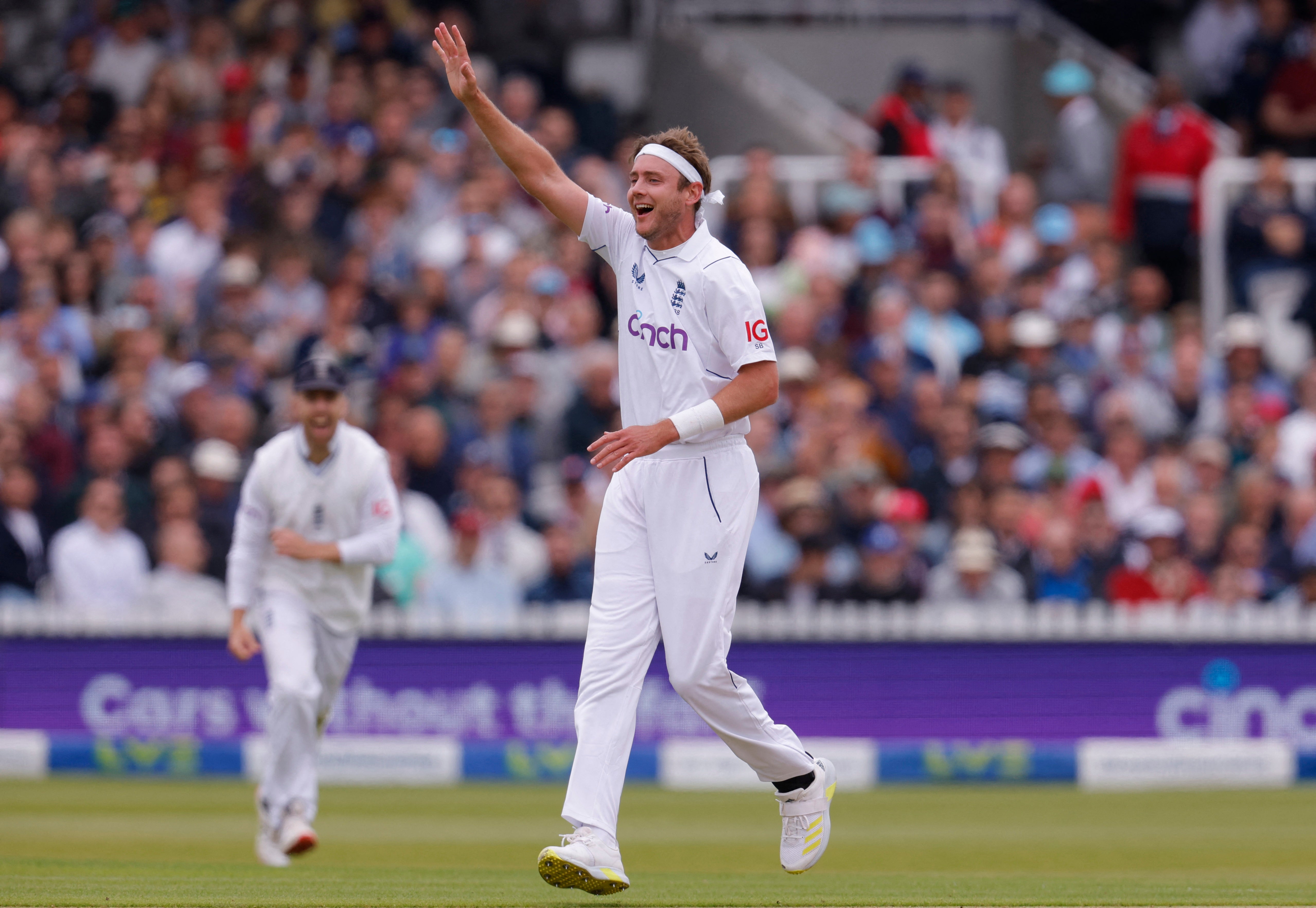 Stuart Broad writes his name on the honours board at Lord’s for the first time since 2013 with a five-fer