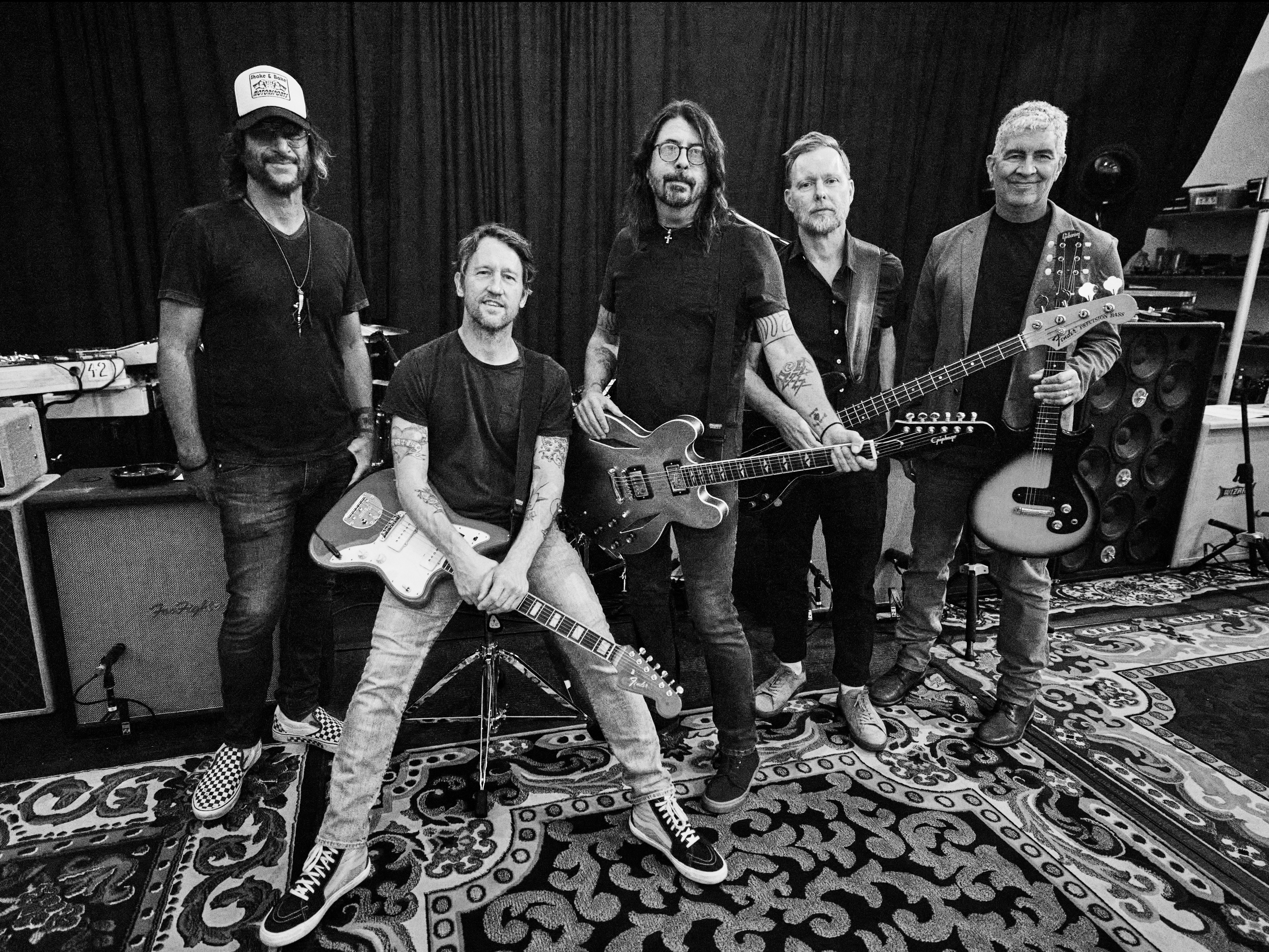 L to R: Rami Jaffee, Chris Schiflett, Dave Grohl, Nate Mendel, Pat Smear