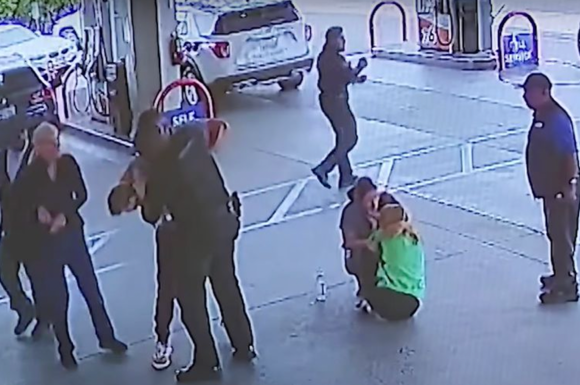 Los Angeles security guards stepped in to save a baby’s life as he was choking at a gas station last week