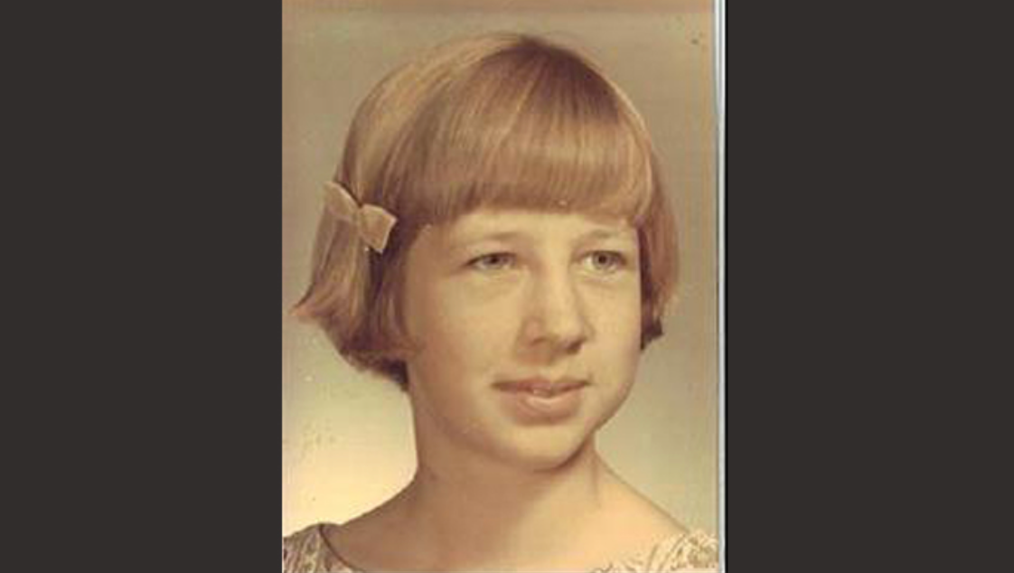 Nikki Benedict, the aunt of Francesca Williams, was murdered in 1967 in Poway, California, at the age of 14. It remains unsolved