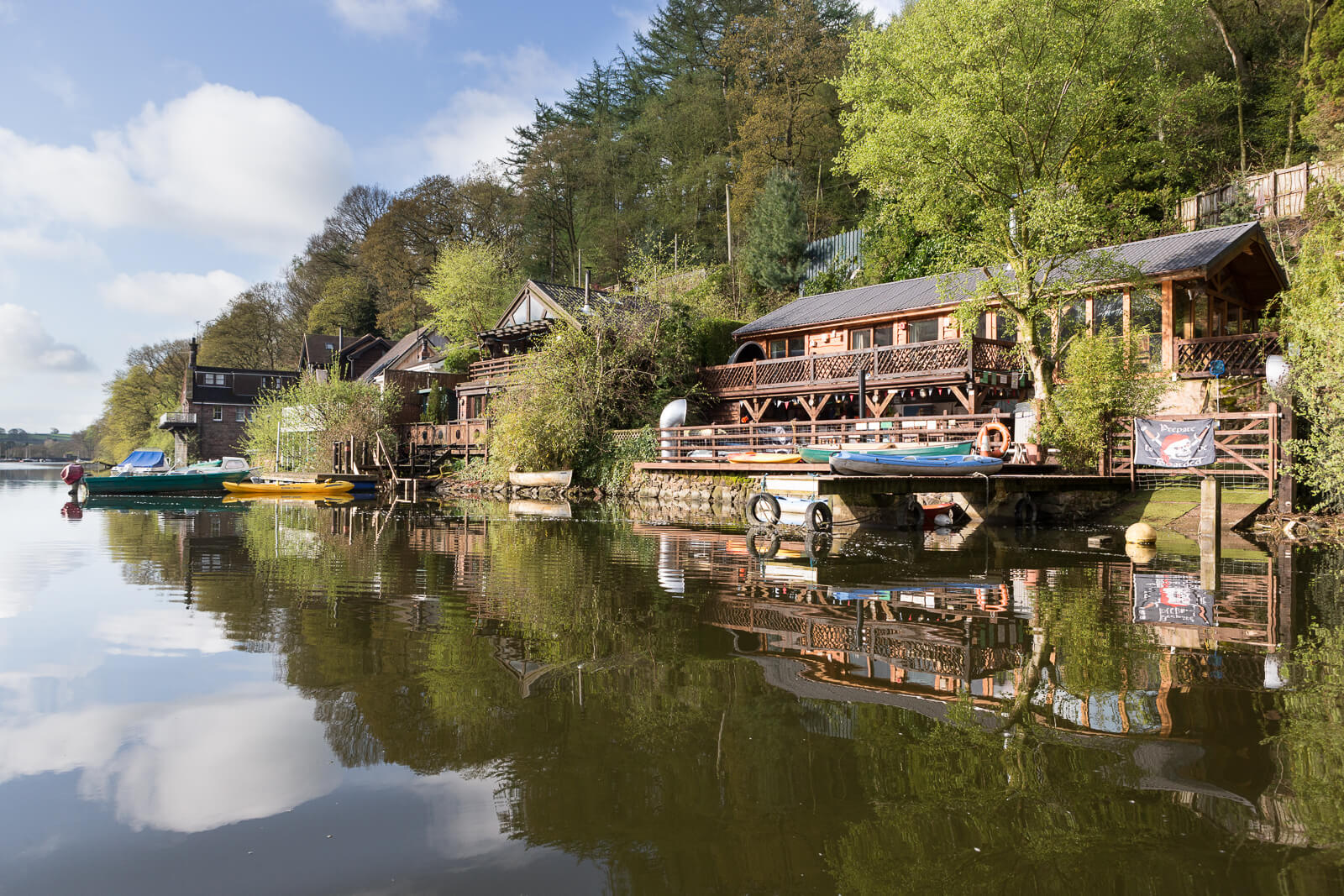 A lakeside view of Cool Cabin