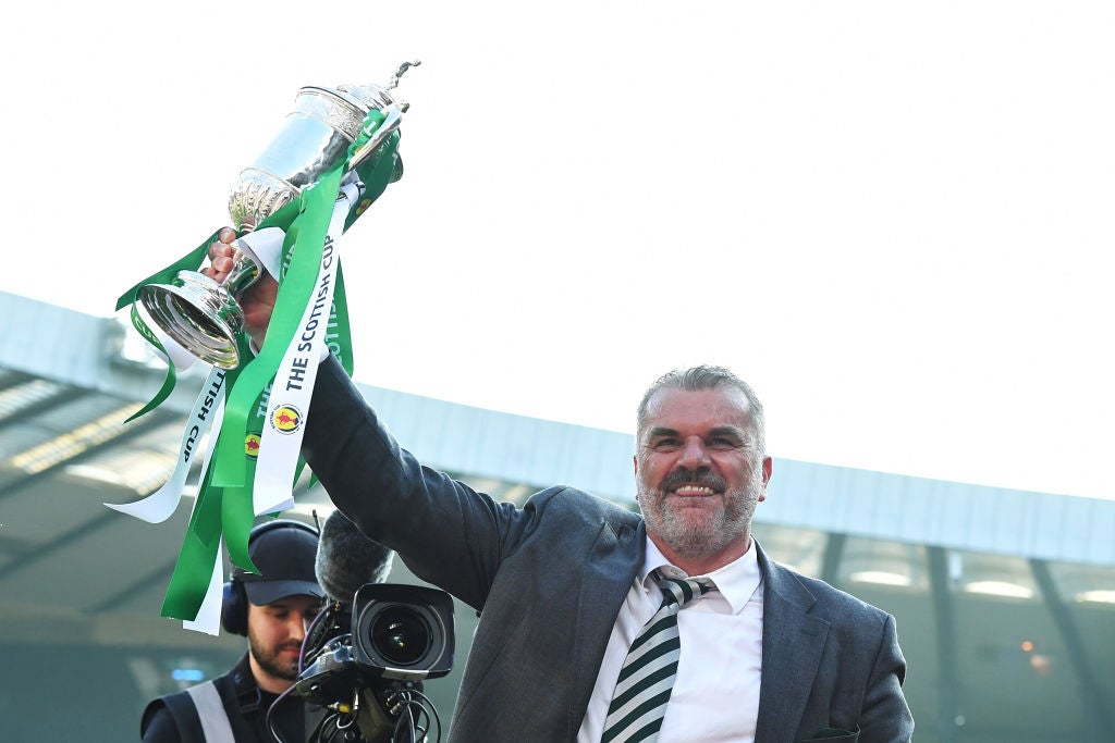 Postecoglou celebrates with the Scottish Cup