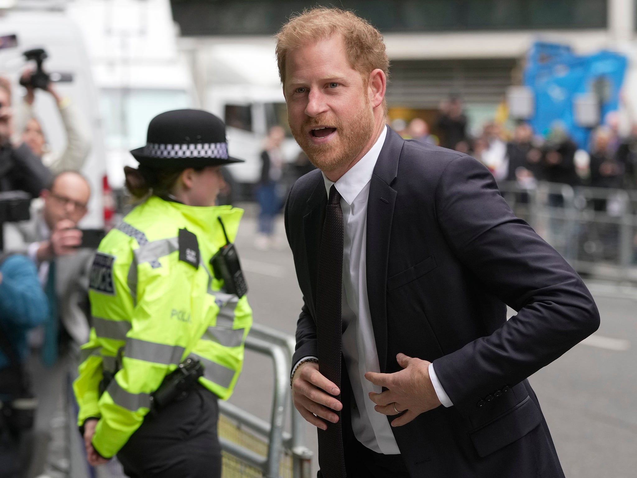 Harry arrives in court for explosive hearing