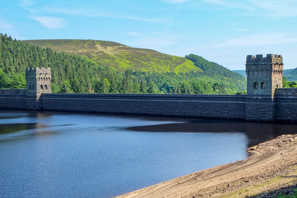 Beavers Croft sits right next to Howden Dam