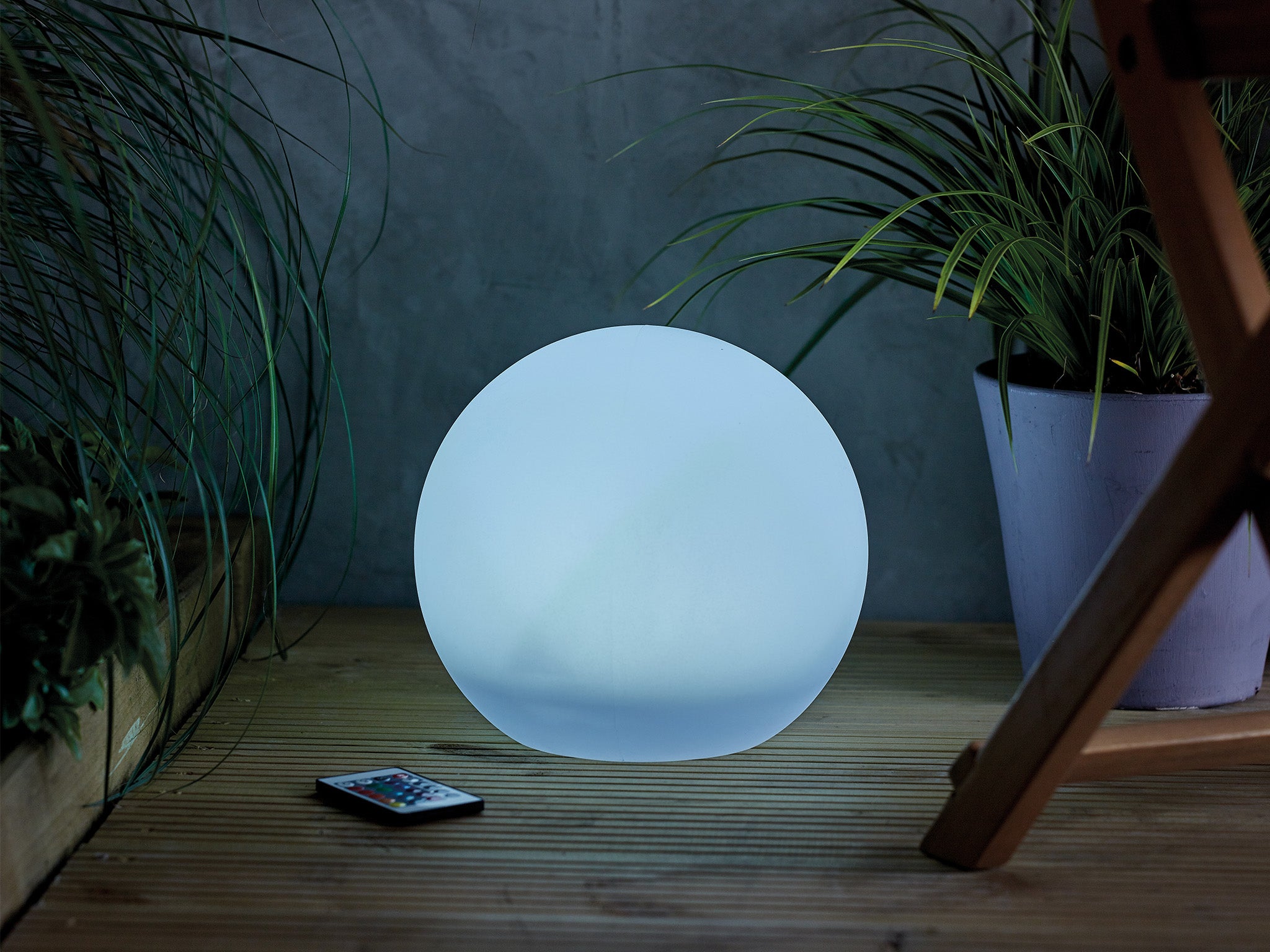 Habitat solar USB mood light