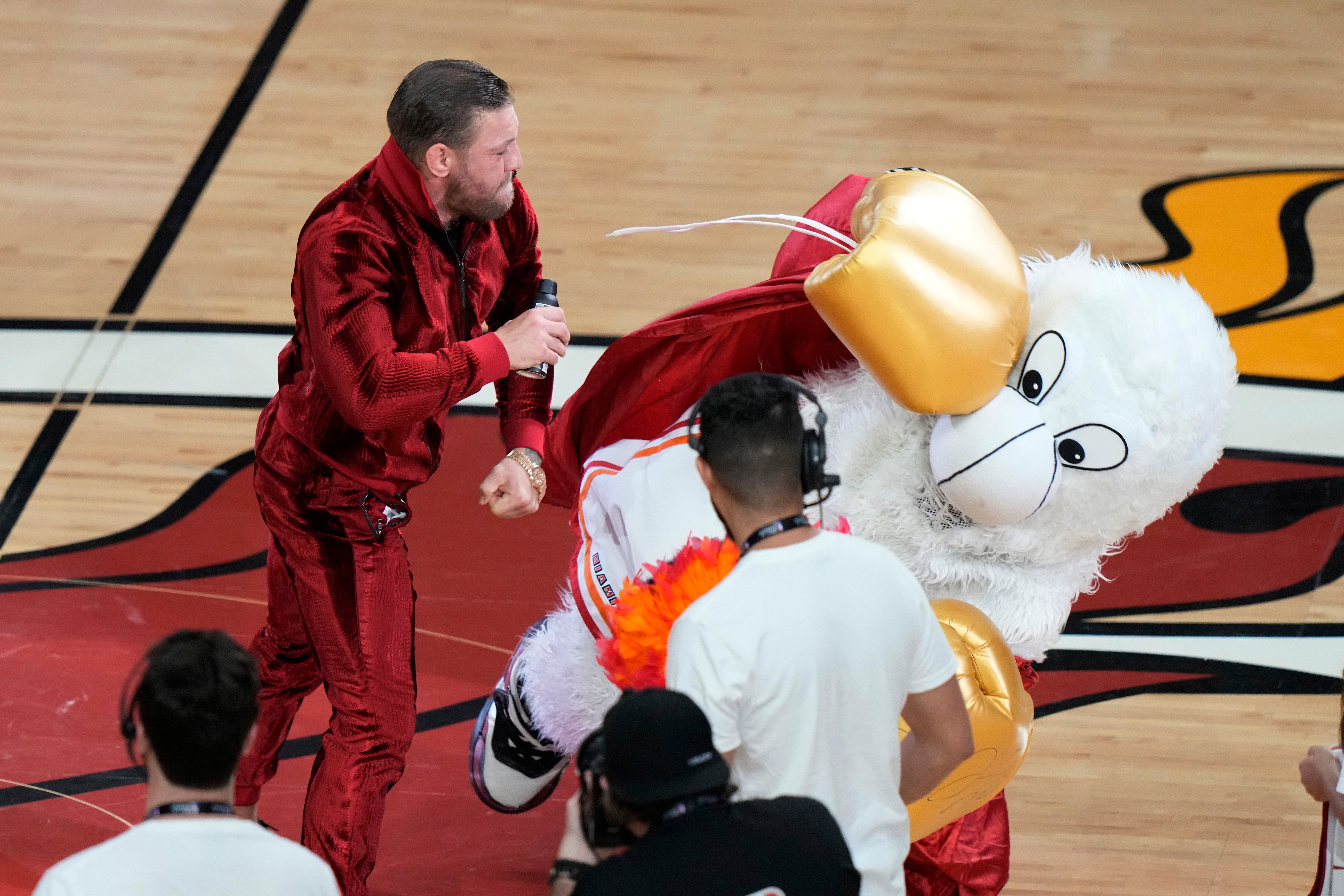 Conor McGregor punches Burnie, the Miami Heat mascot