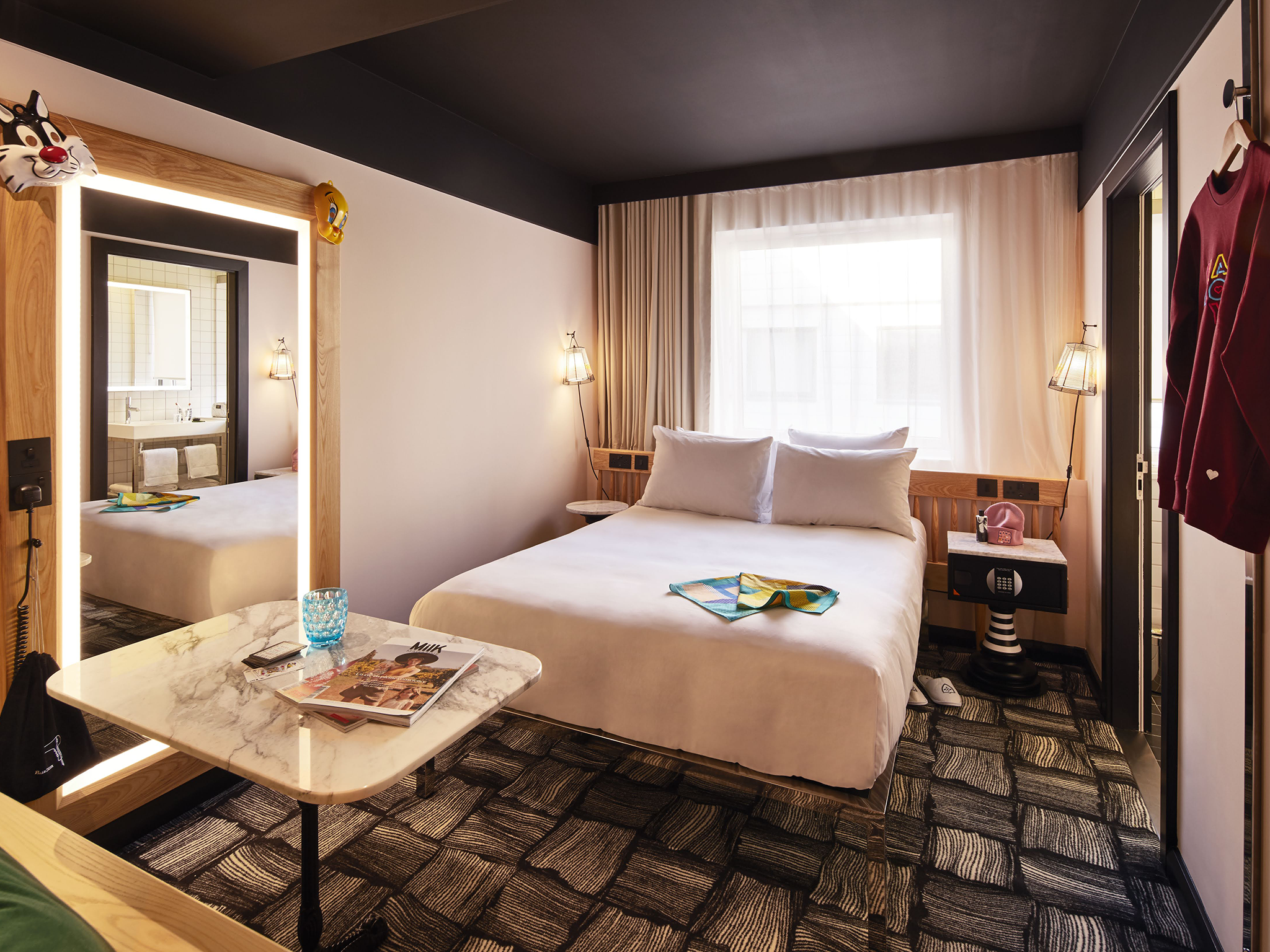 This hotel is mostly for staying in, with the option to purchase a ‘Mama sexy box’