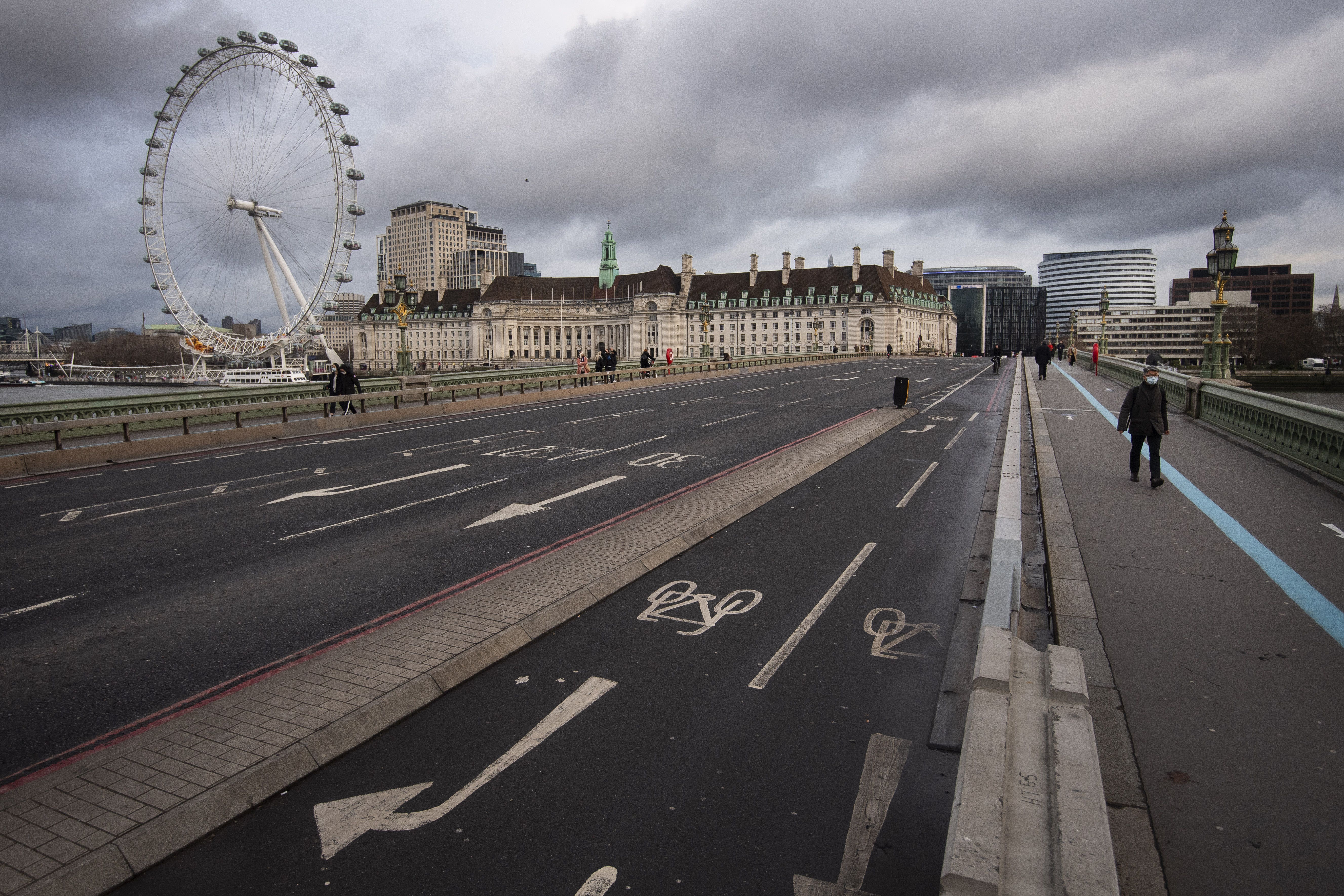 An almost-deserted London Bridge during a Covid lockdown