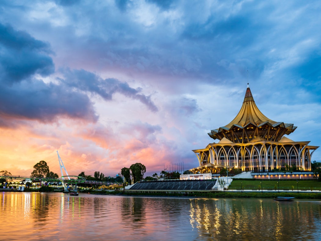 The city has a vast waterfront esplanade and is in easy reach of a nature reserve, national park and beach