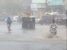 Cyclone Biparjoy makes landfall at 86mph as India and Pakistan brace for floods