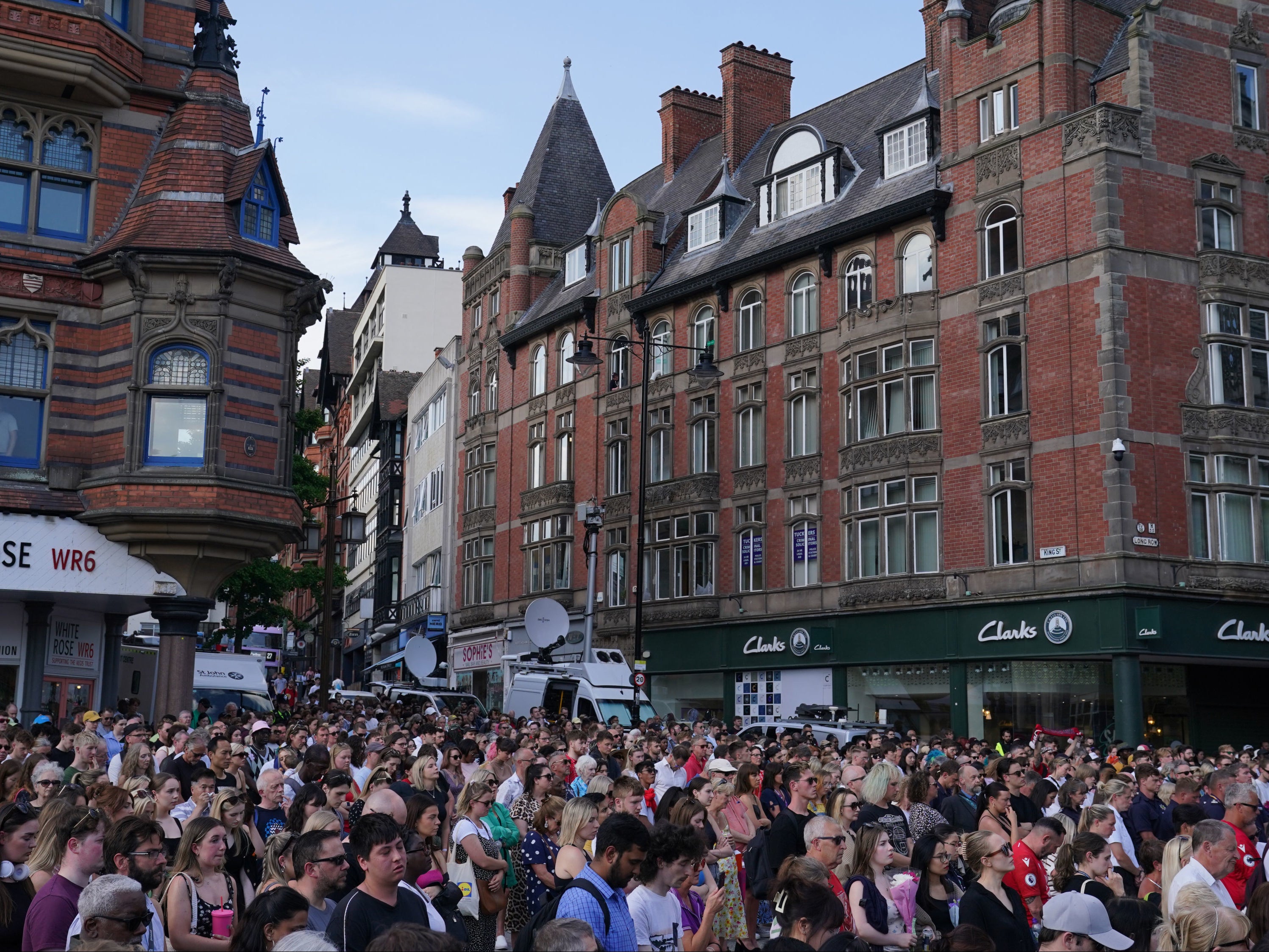 Crowds at the vigil