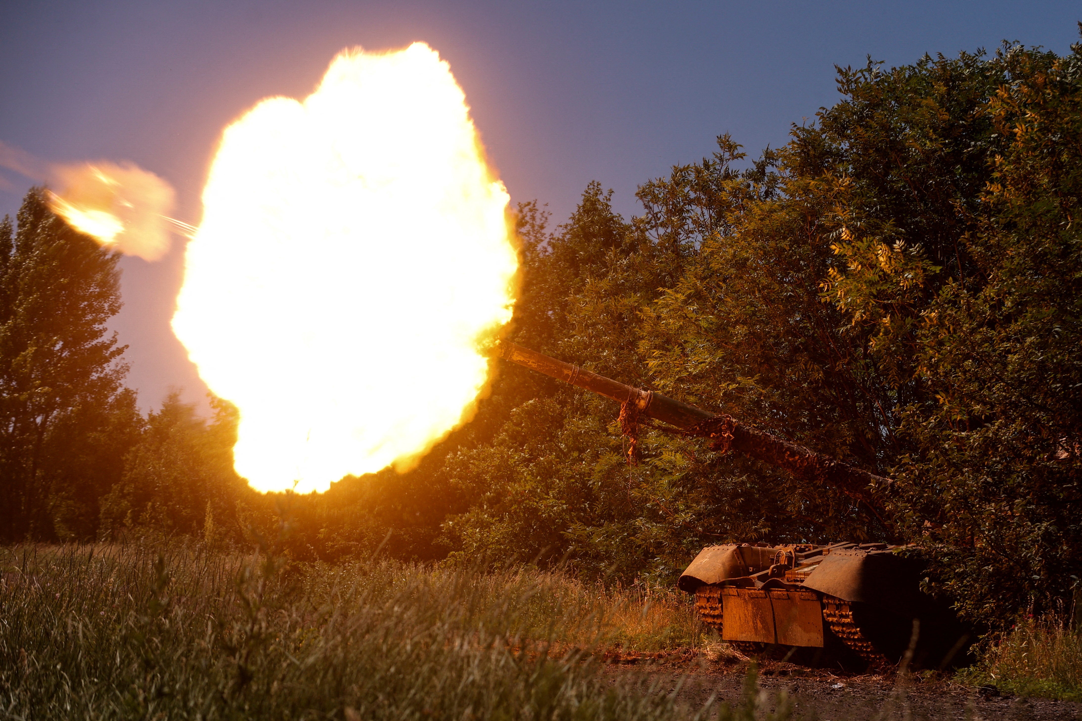 Ukrainian forces near Bakhmut fire a T-80 main battle tank