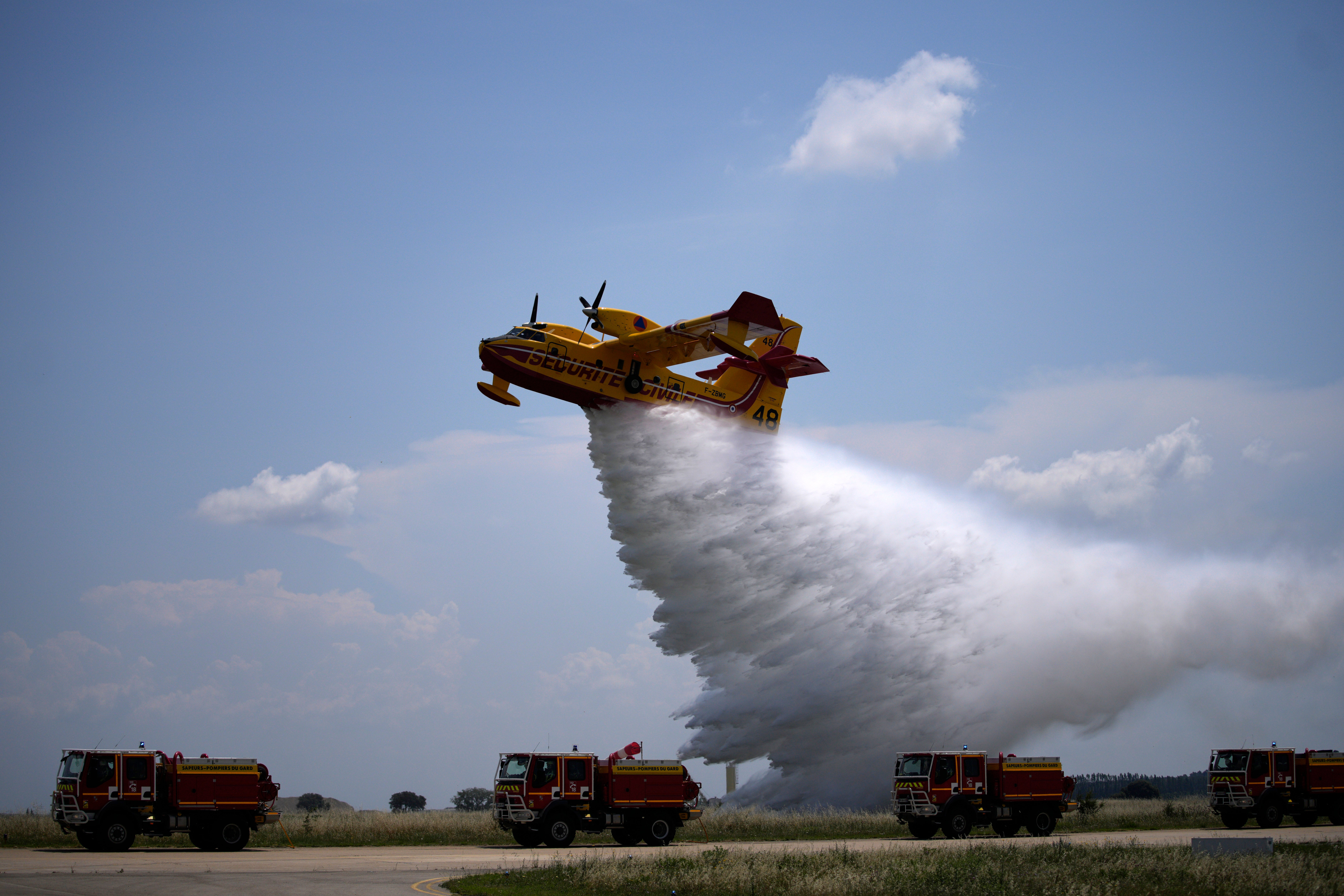 Europe Firefighting Planes