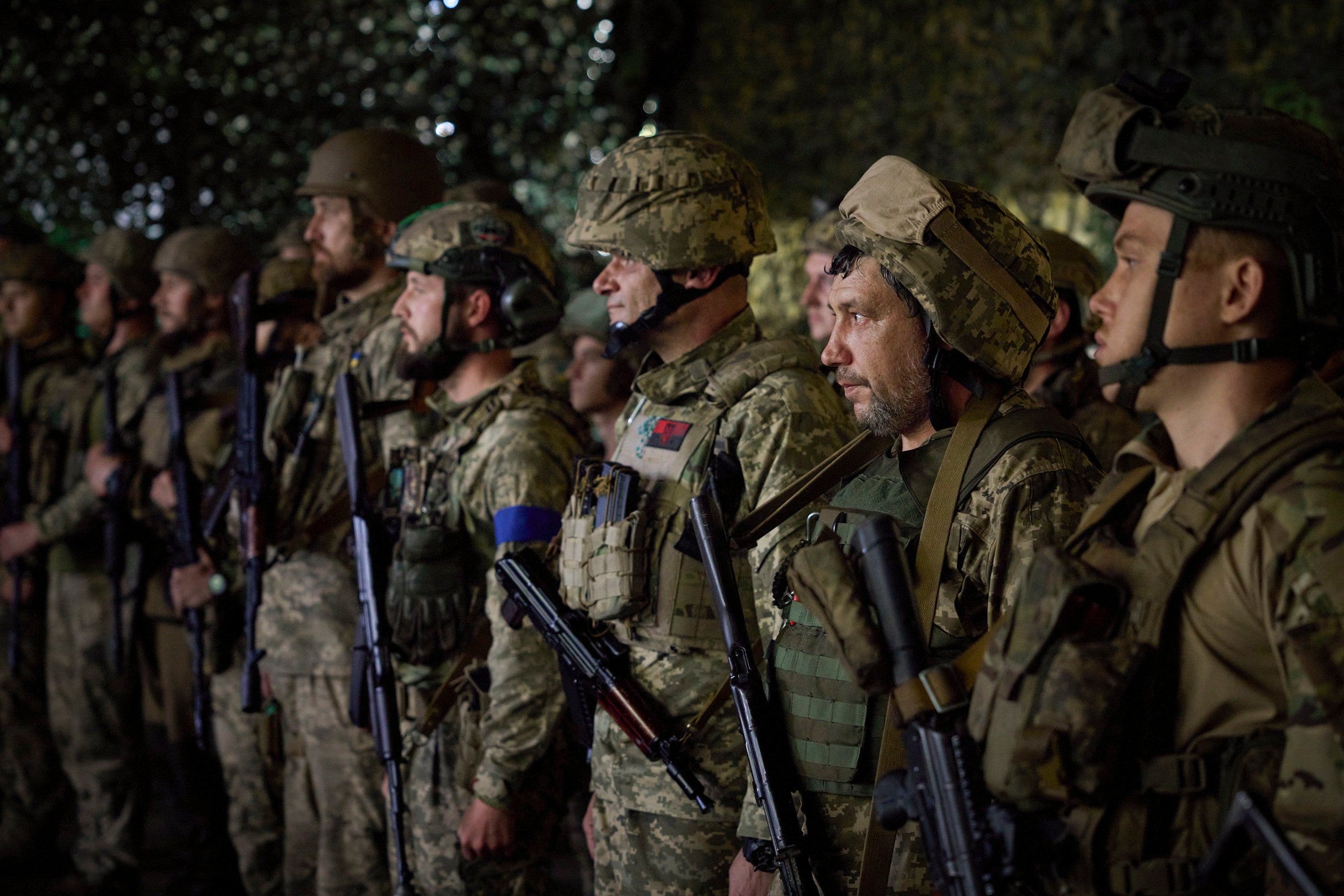 Ukrainian servicemen in the Donetsk region in the east of the country