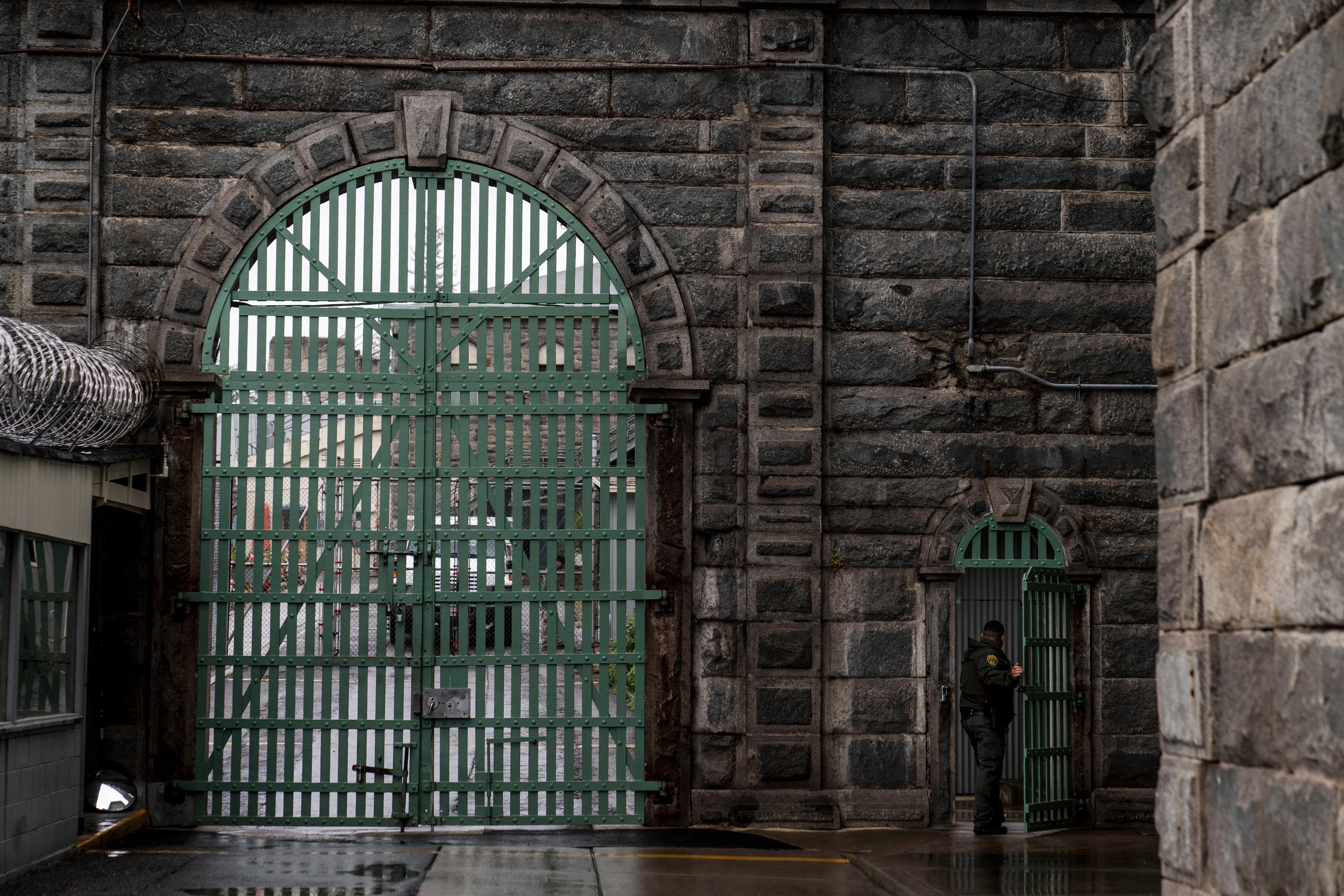Left Behind Bars Pell Grants