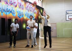 Prince William becomes king of the basketball court as he promotes anti-homelessness project