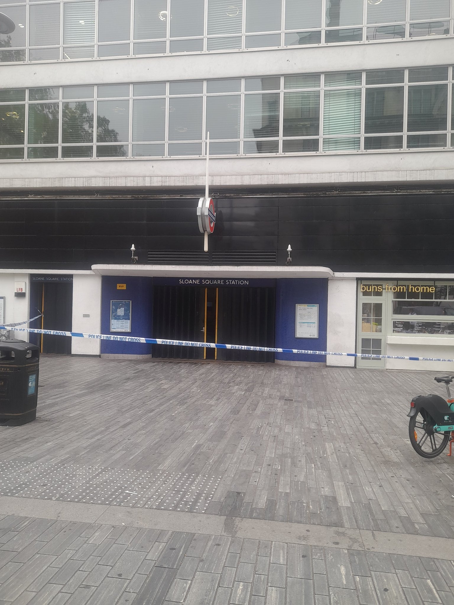 A passenger is believed to have stabbed himself to death in front of horrified onlookers at Sloane Square Tube station