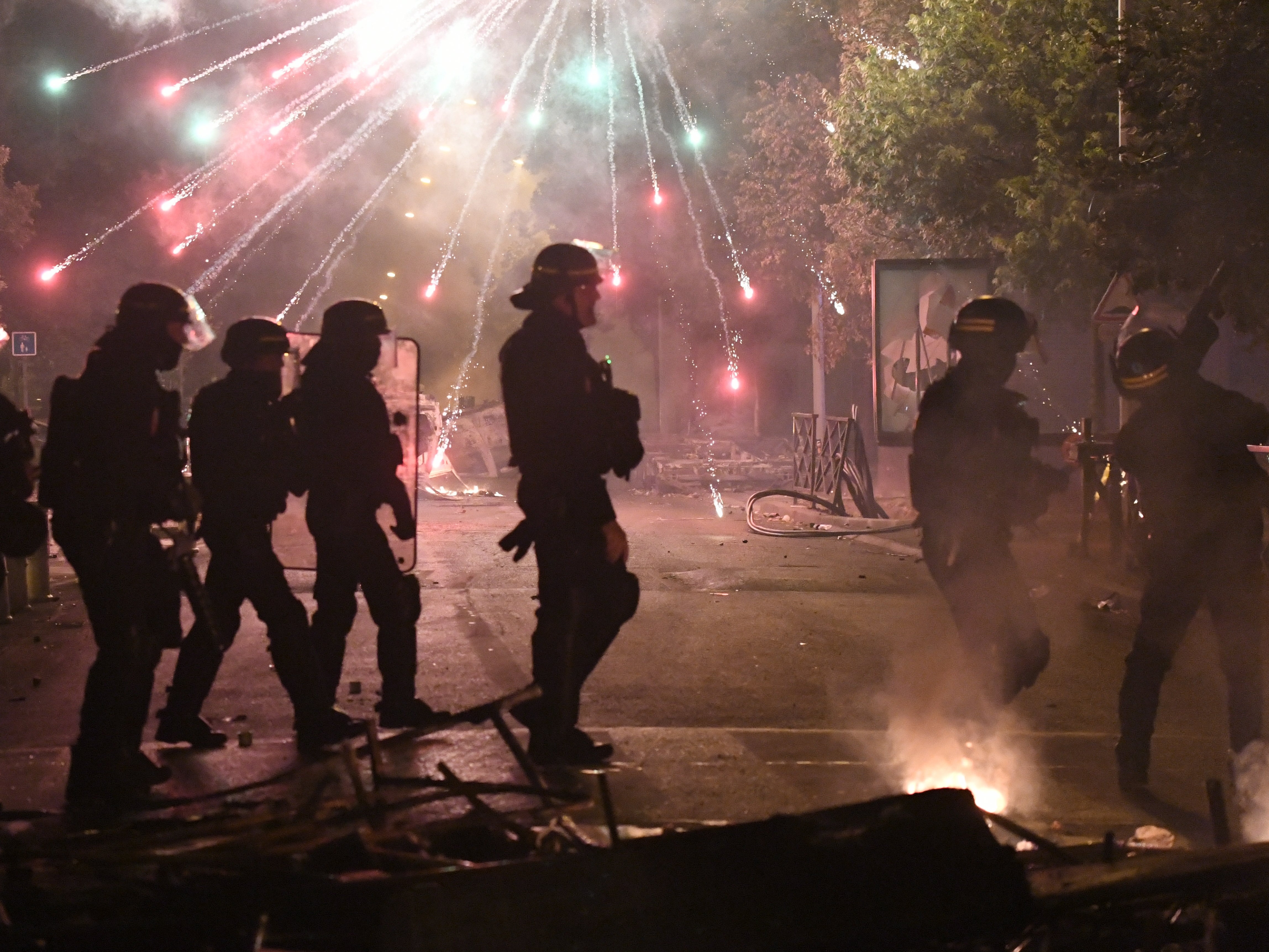 Police try to quell violence in Nanterre