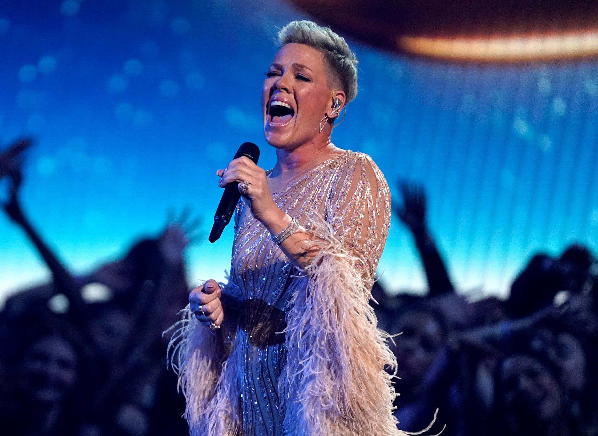 Music-Concerts-Thrown Objects