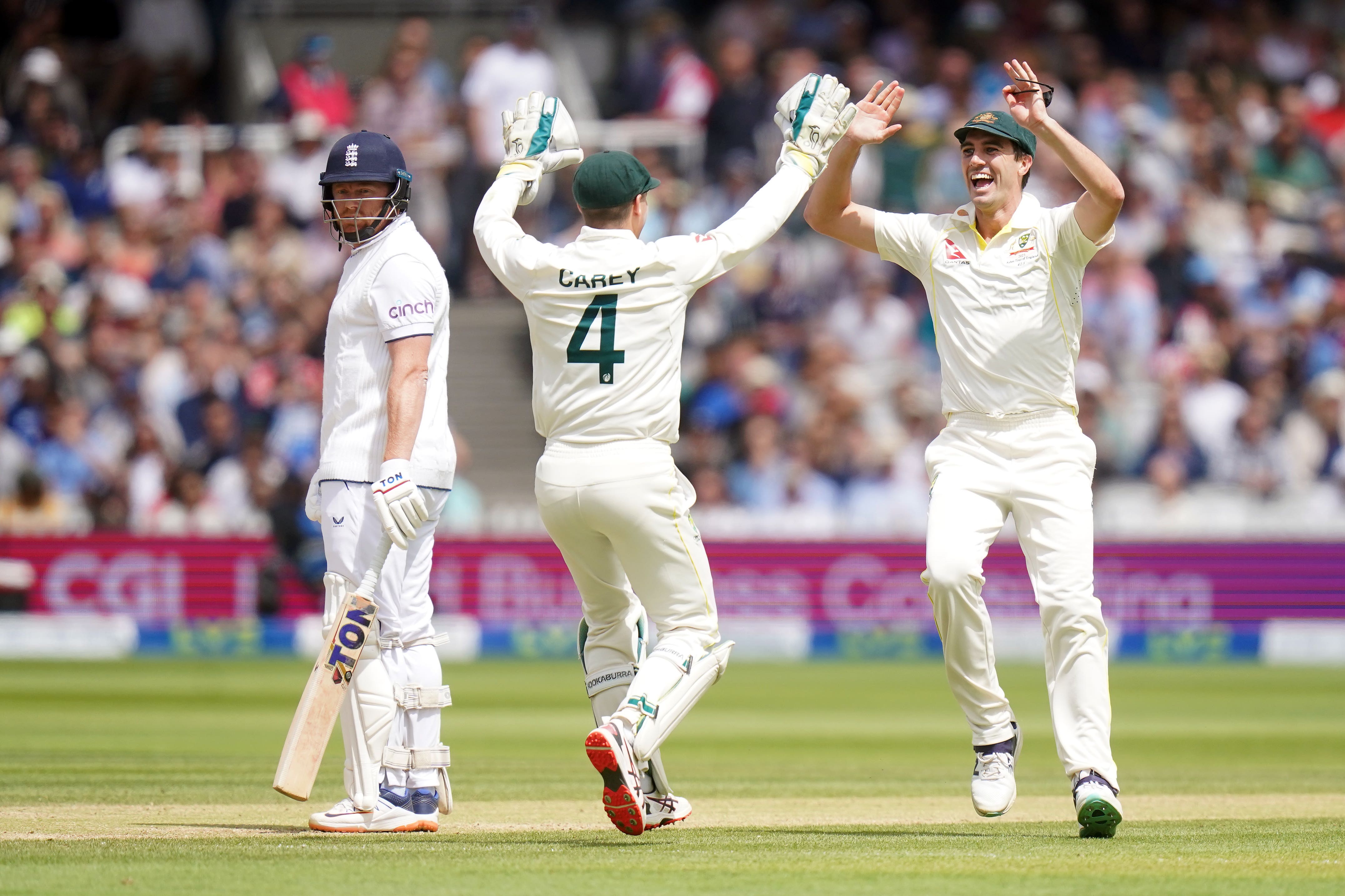 Australia’s Alex Carey (centre) celebrates the wicket of Jonny Bairstow