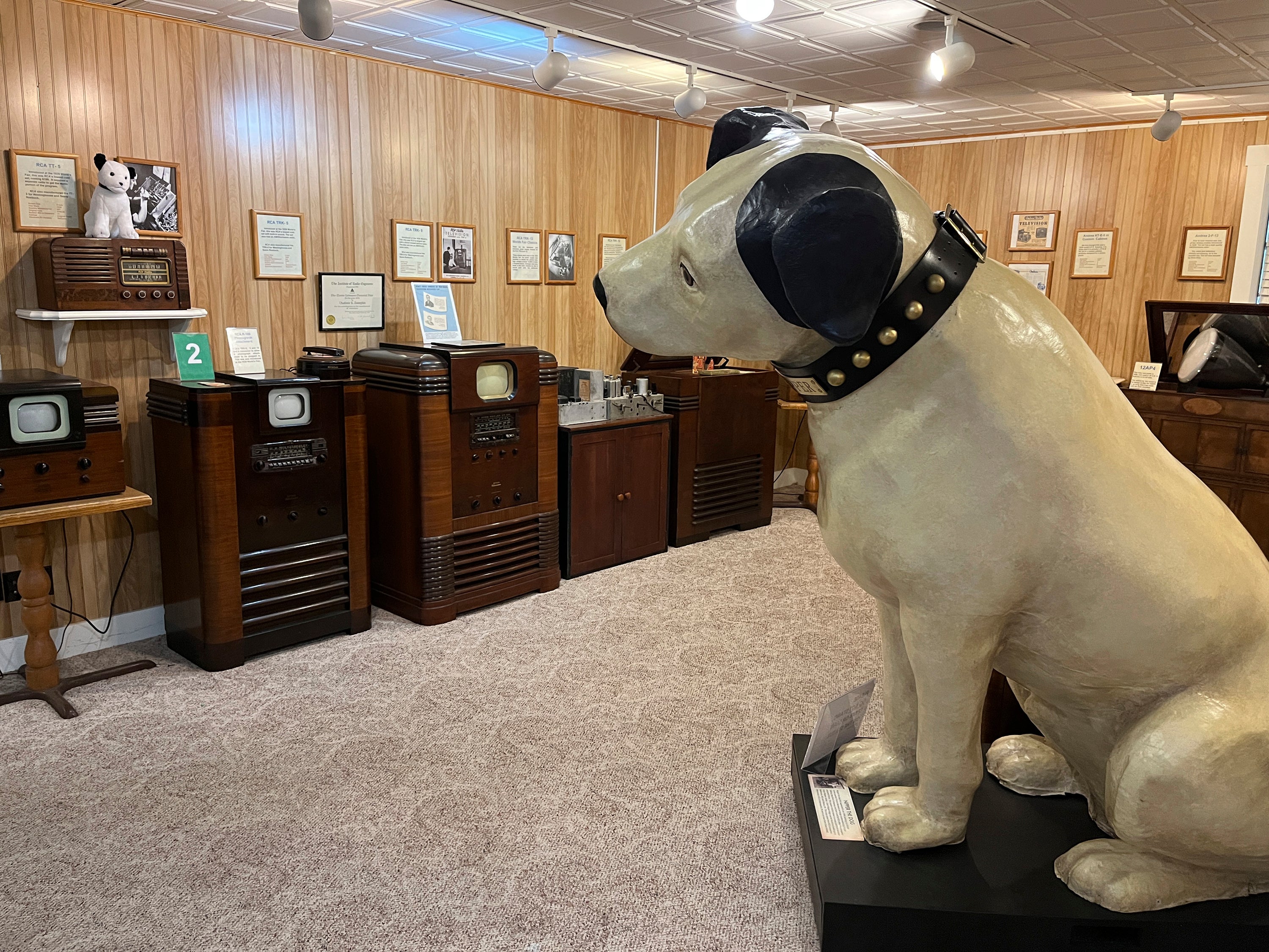 Travel-Early Television Museum