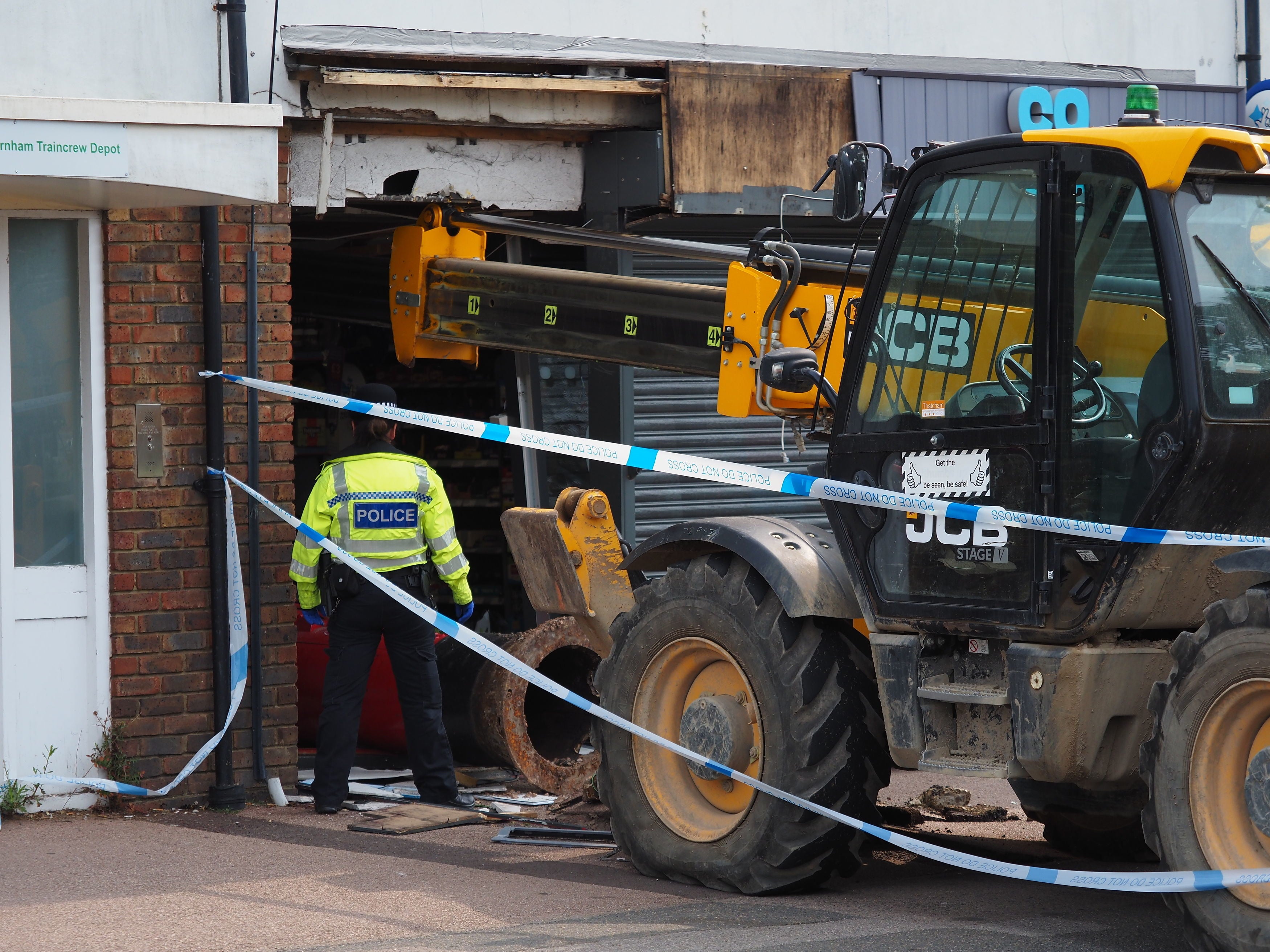 An officer on the scene of attempted ram-robbery